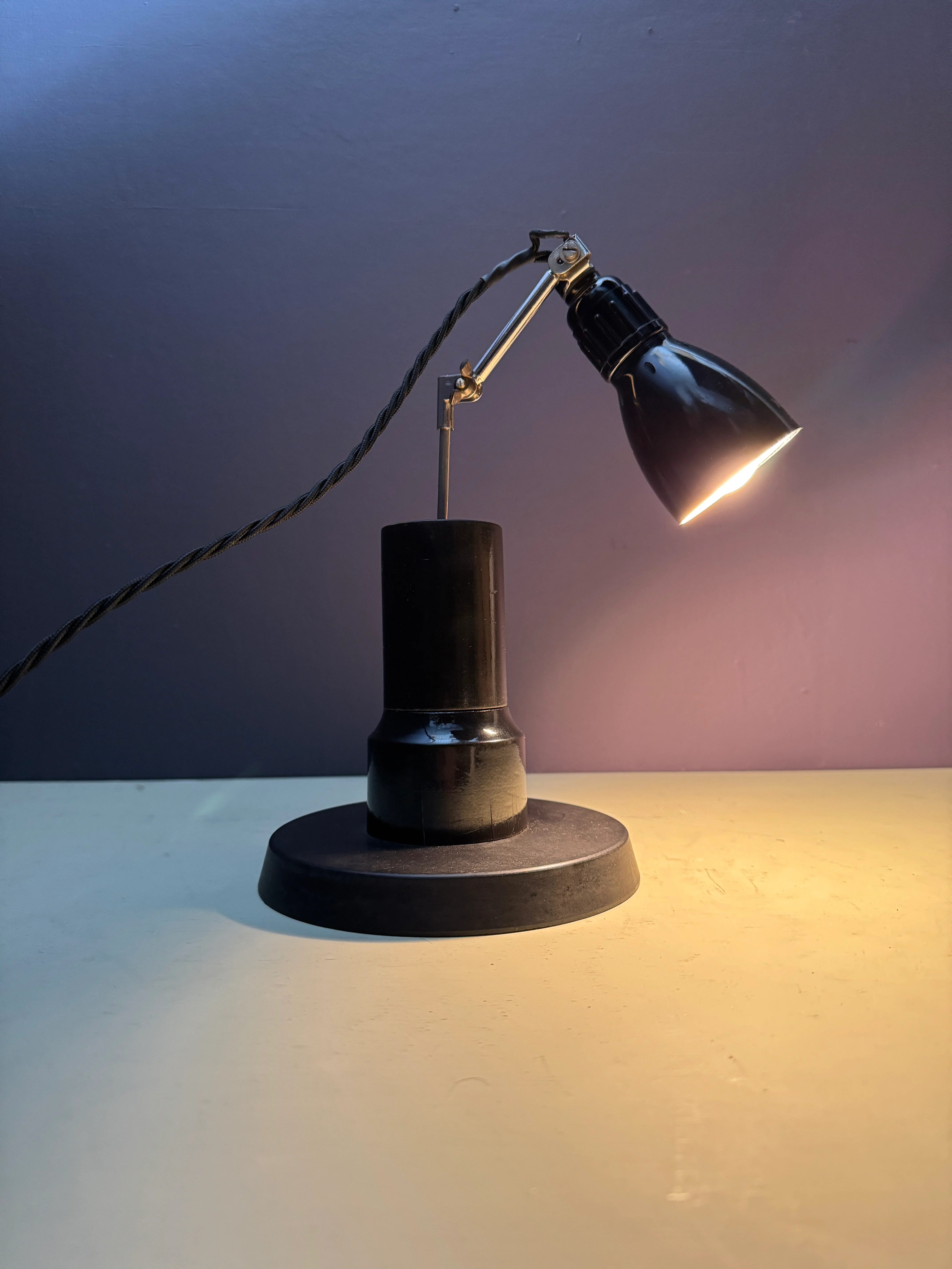1920s Bakelite Table Lamp By FK Germany - Image 2