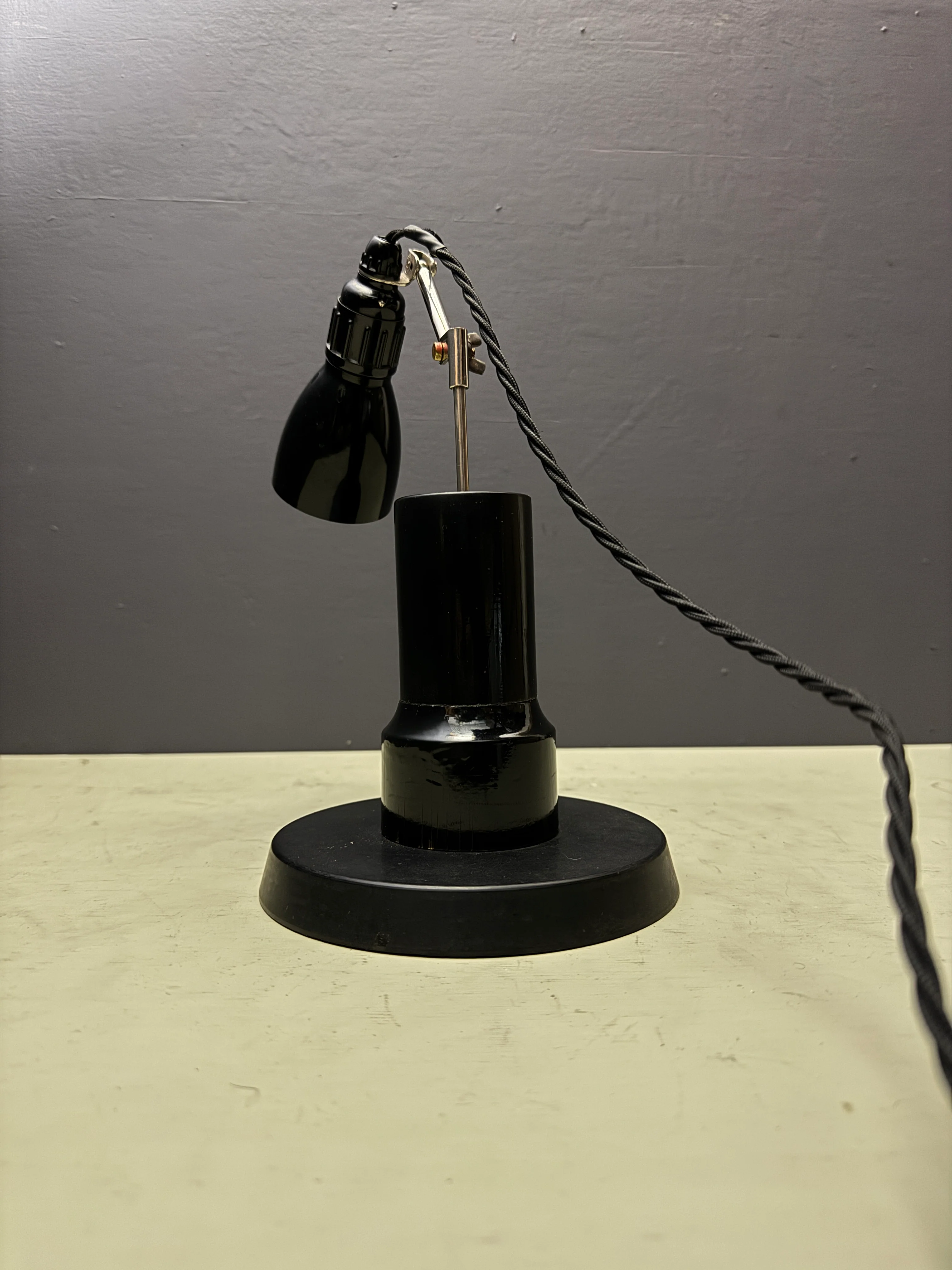 1920s Bakelite Table Lamp By FK Germany - Image 4