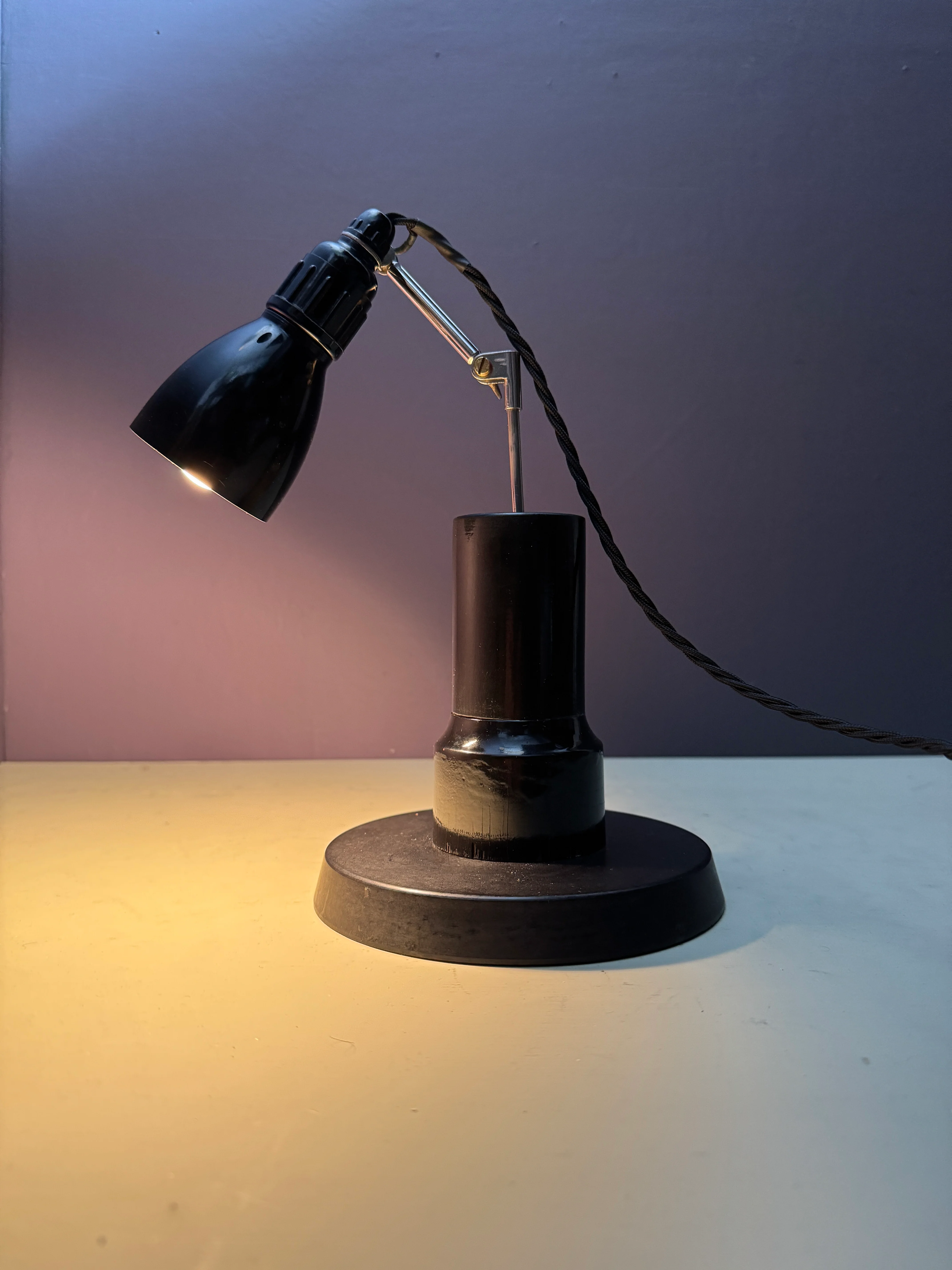 1920s Bakelite Table Lamp By FK Germany - Image 6
