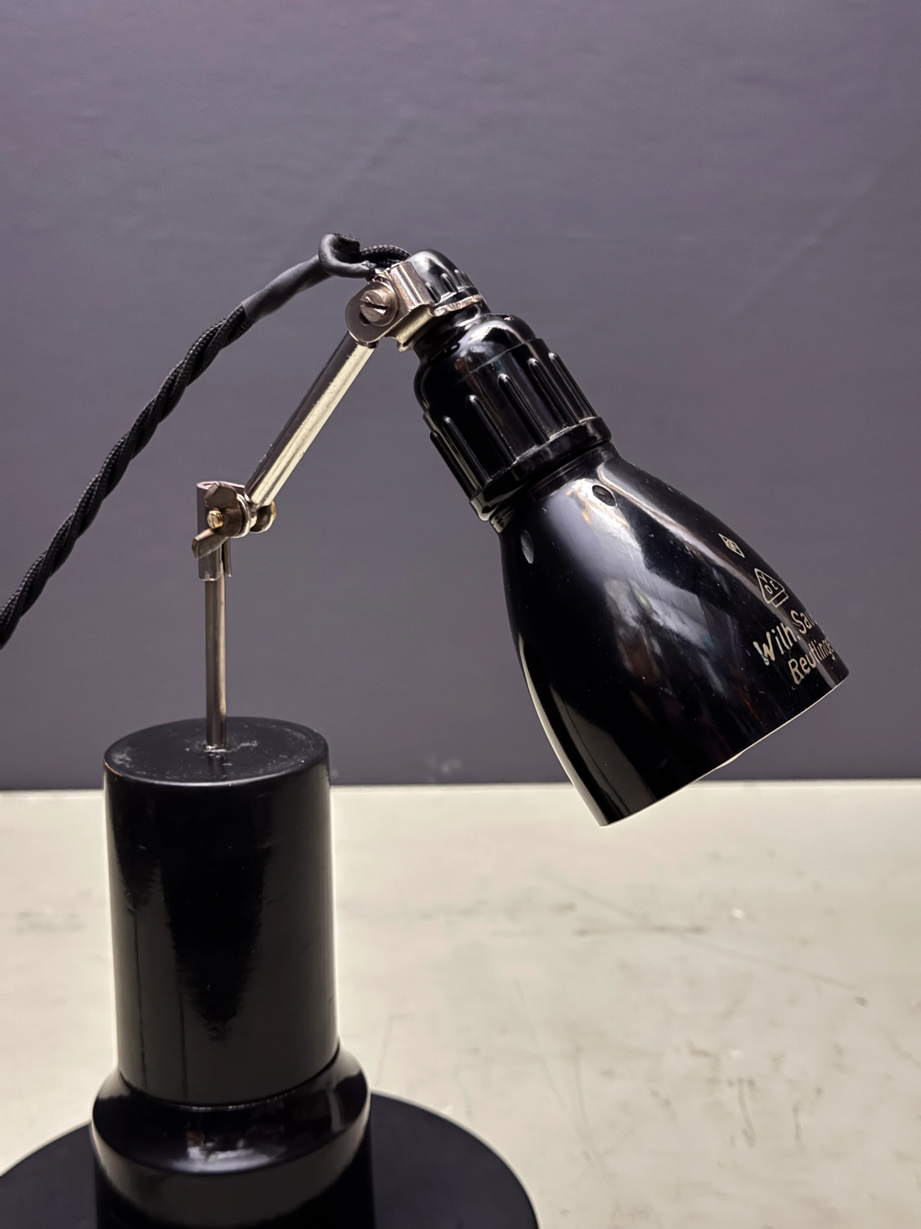 1920s Bakelite Table Lamp By FK Germany - Image 7