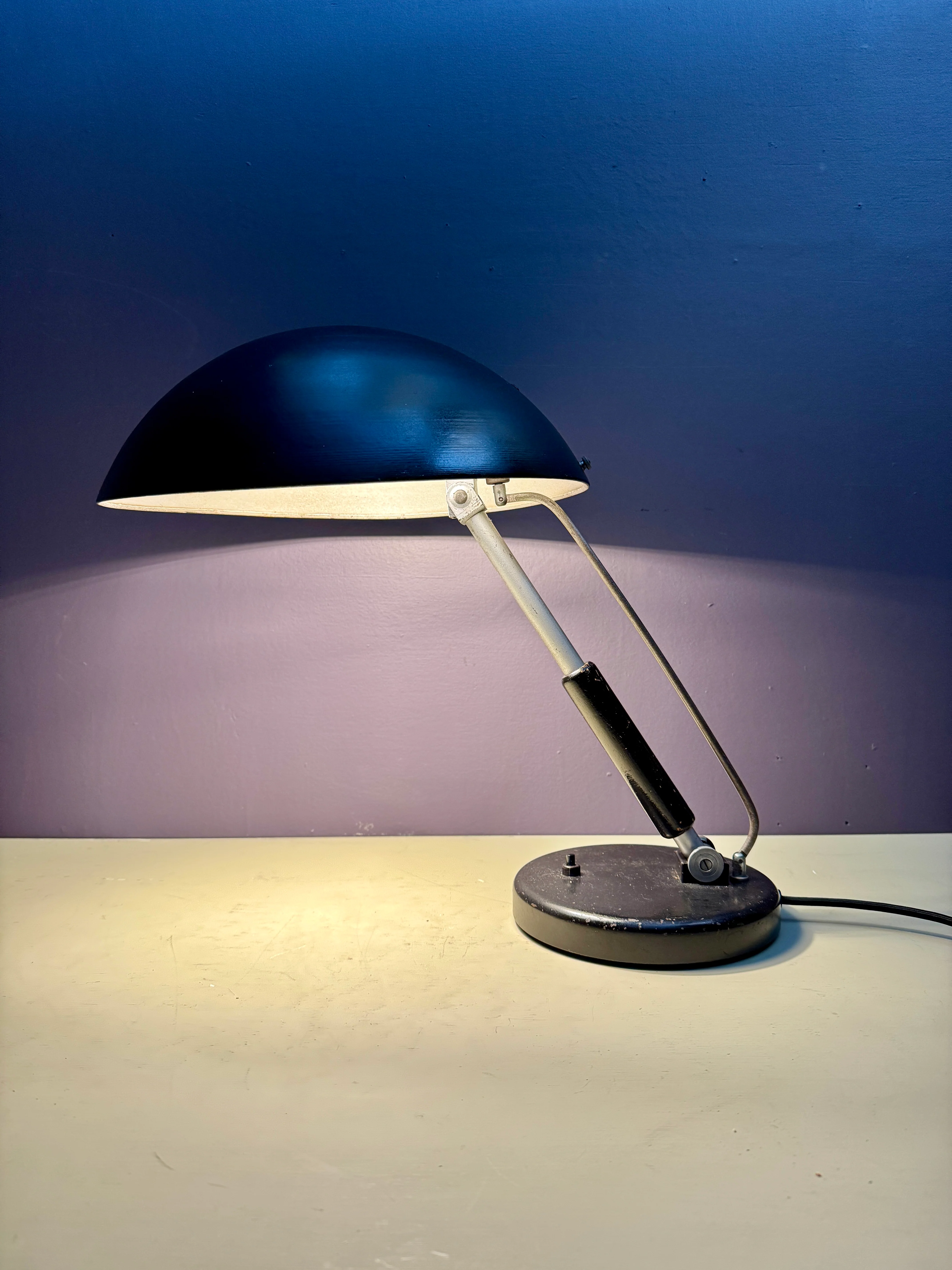 1930s Bauhaus Table Lamp By Karl Trabert For Schaco - Image 2