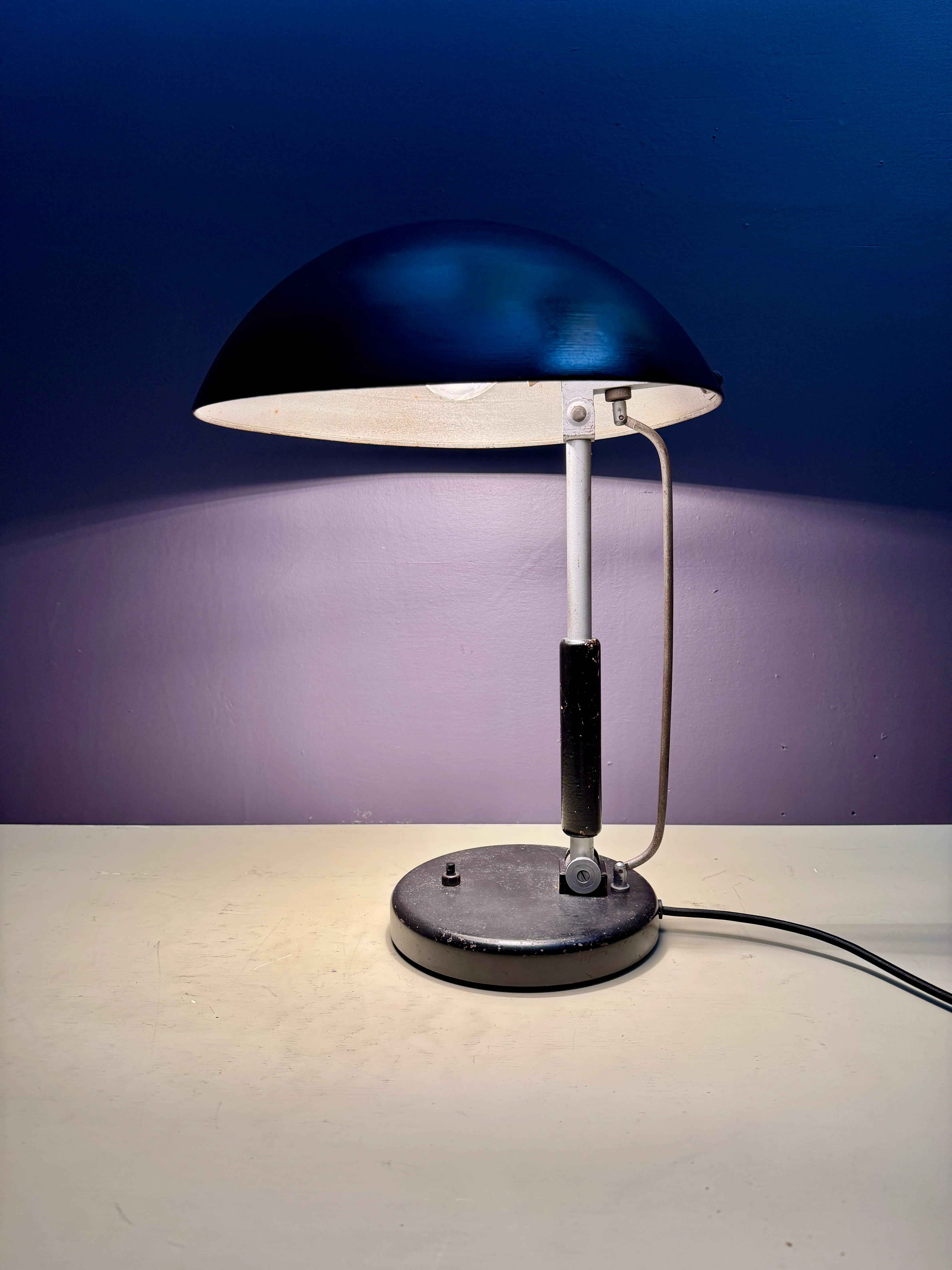 1930s Bauhaus Table Lamp By Karl Trabert For Schaco - Image 4