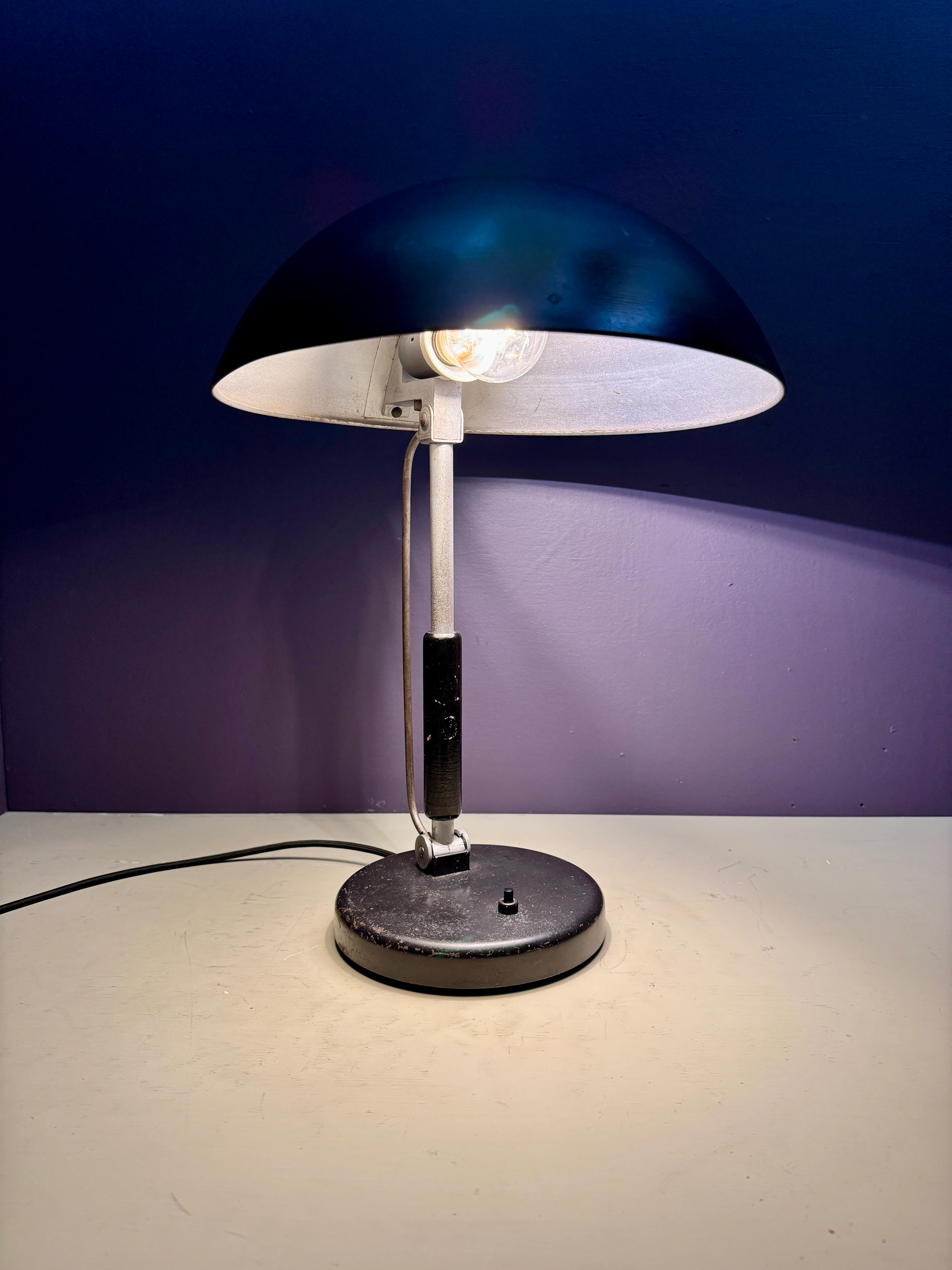 1930s Bauhaus Table Lamp By Karl Trabert For Schaco - Image 5