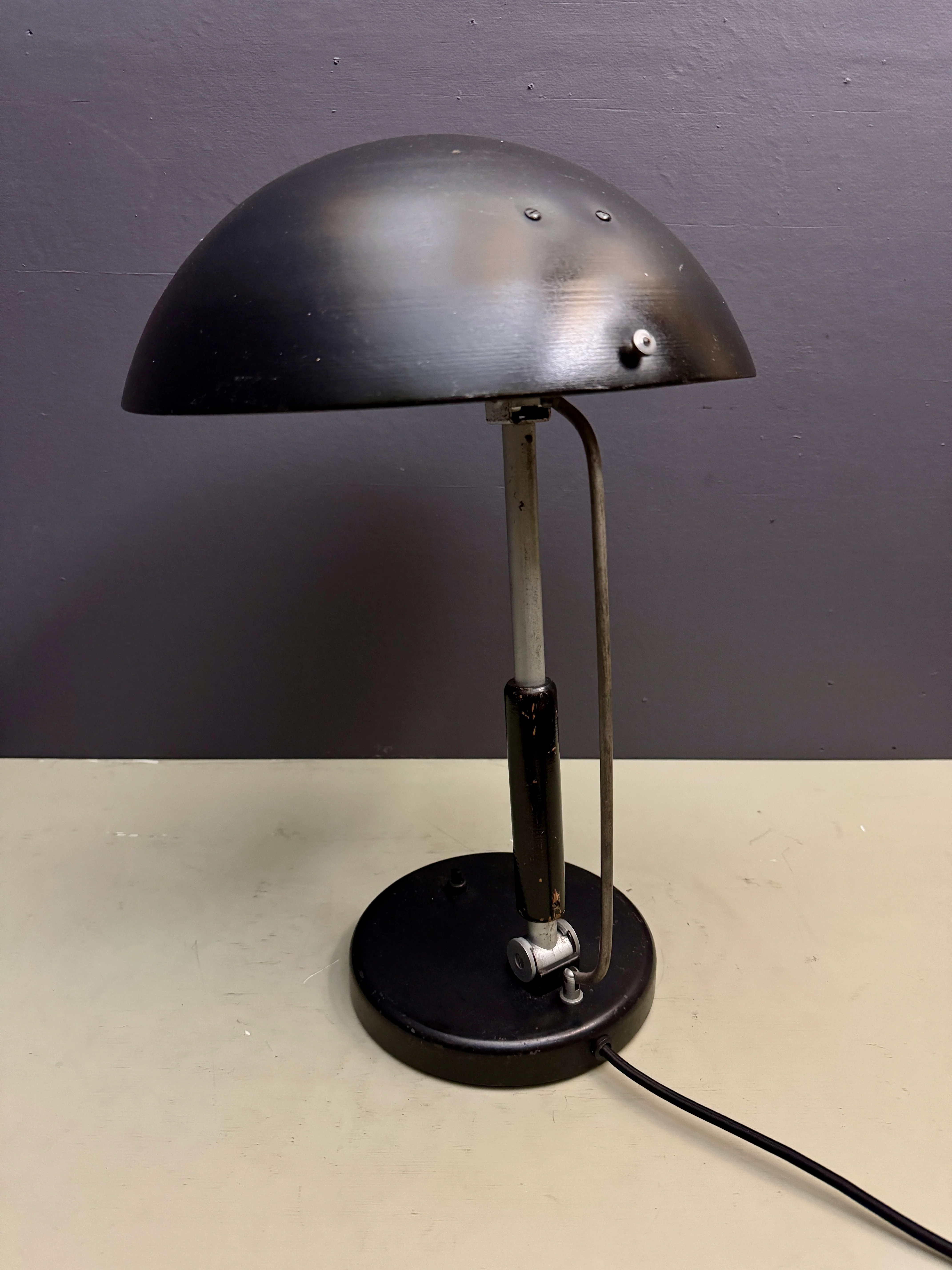 1930s Bauhaus Table Lamp By Karl Trabert For Schaco - Image 6