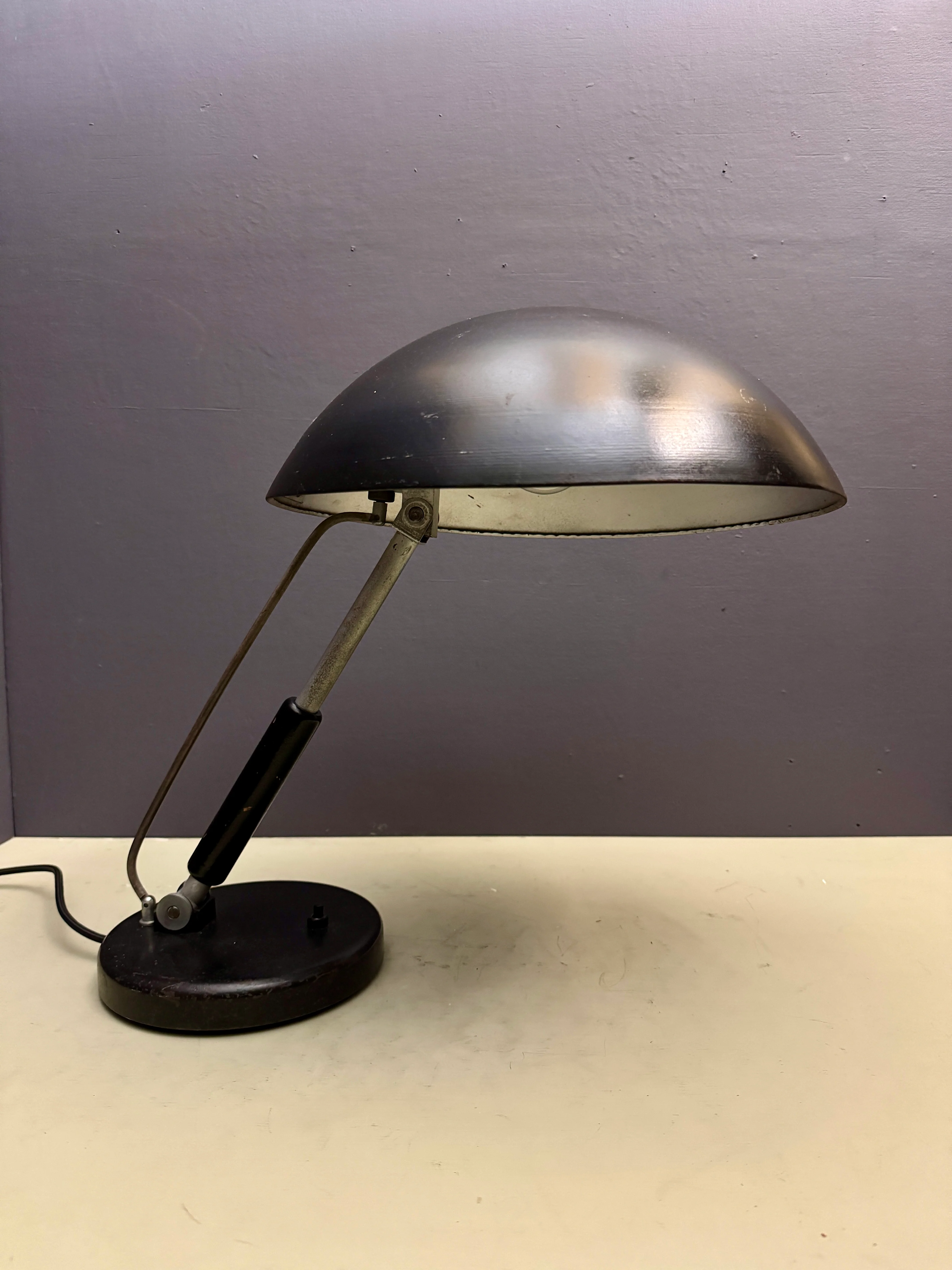 1930s Bauhaus Table Lamp By Karl Trabert For Schaco - Image 8