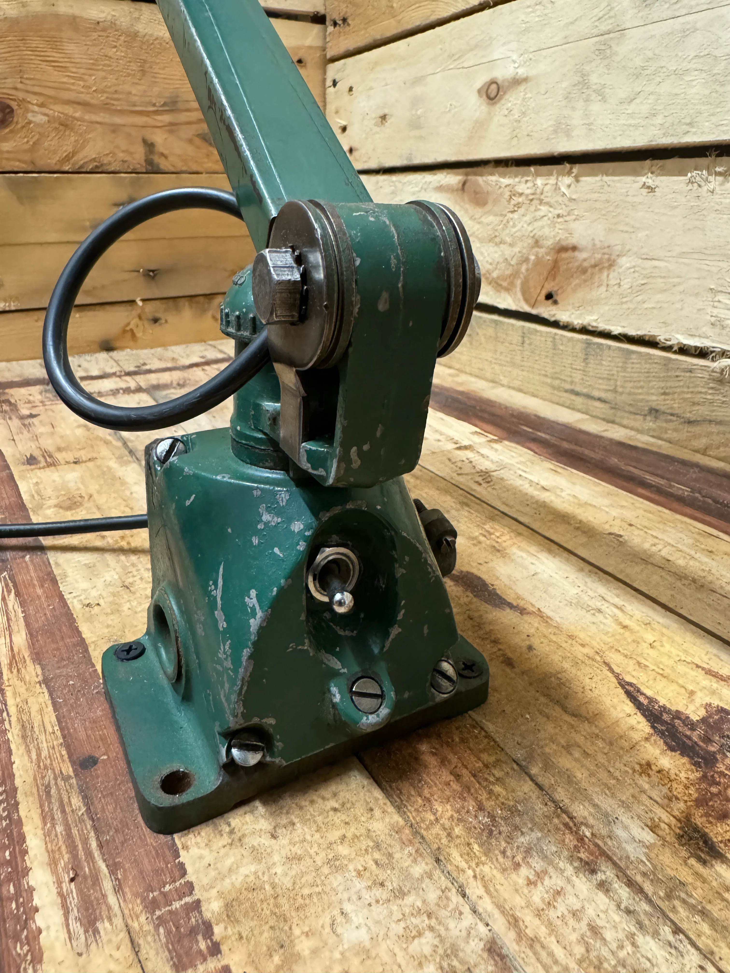 1930s Wall / Worktop Industrial Task Lamp By EDL. - Image 10