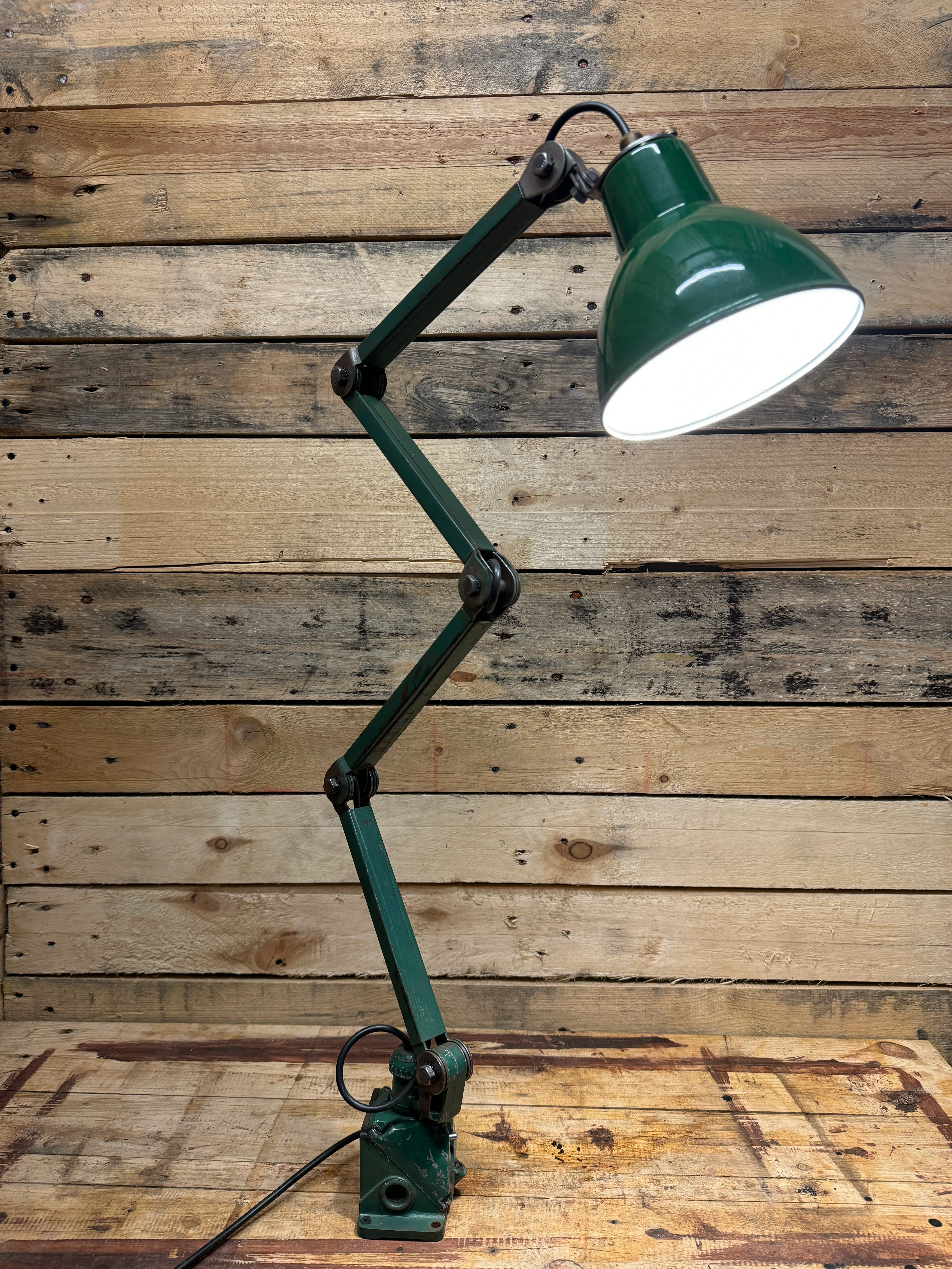 1930s Wall / Worktop Industrial Task Lamp By EDL. - Image 4