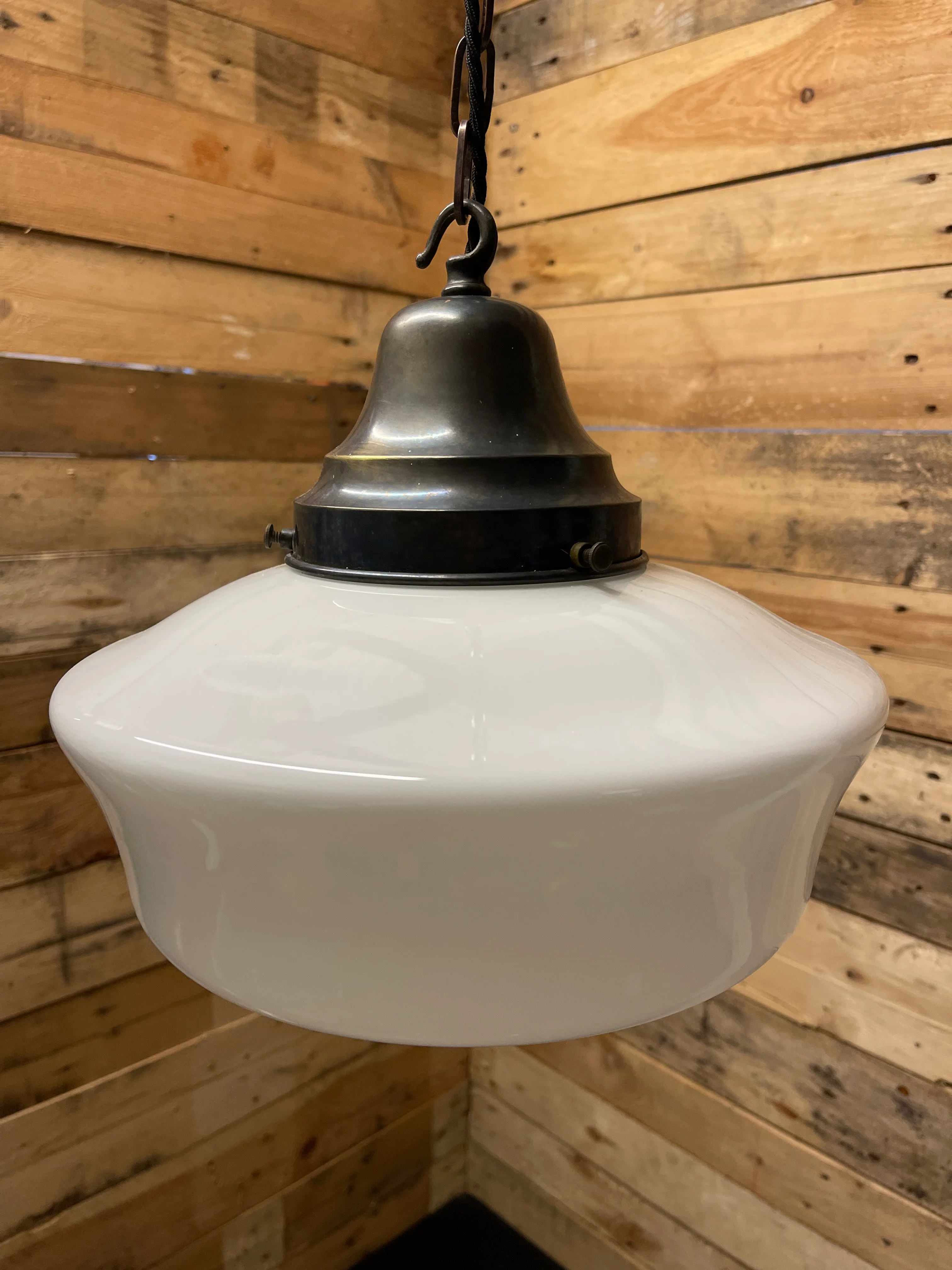 1930s British Made Opaline Pendant Light - Image 5