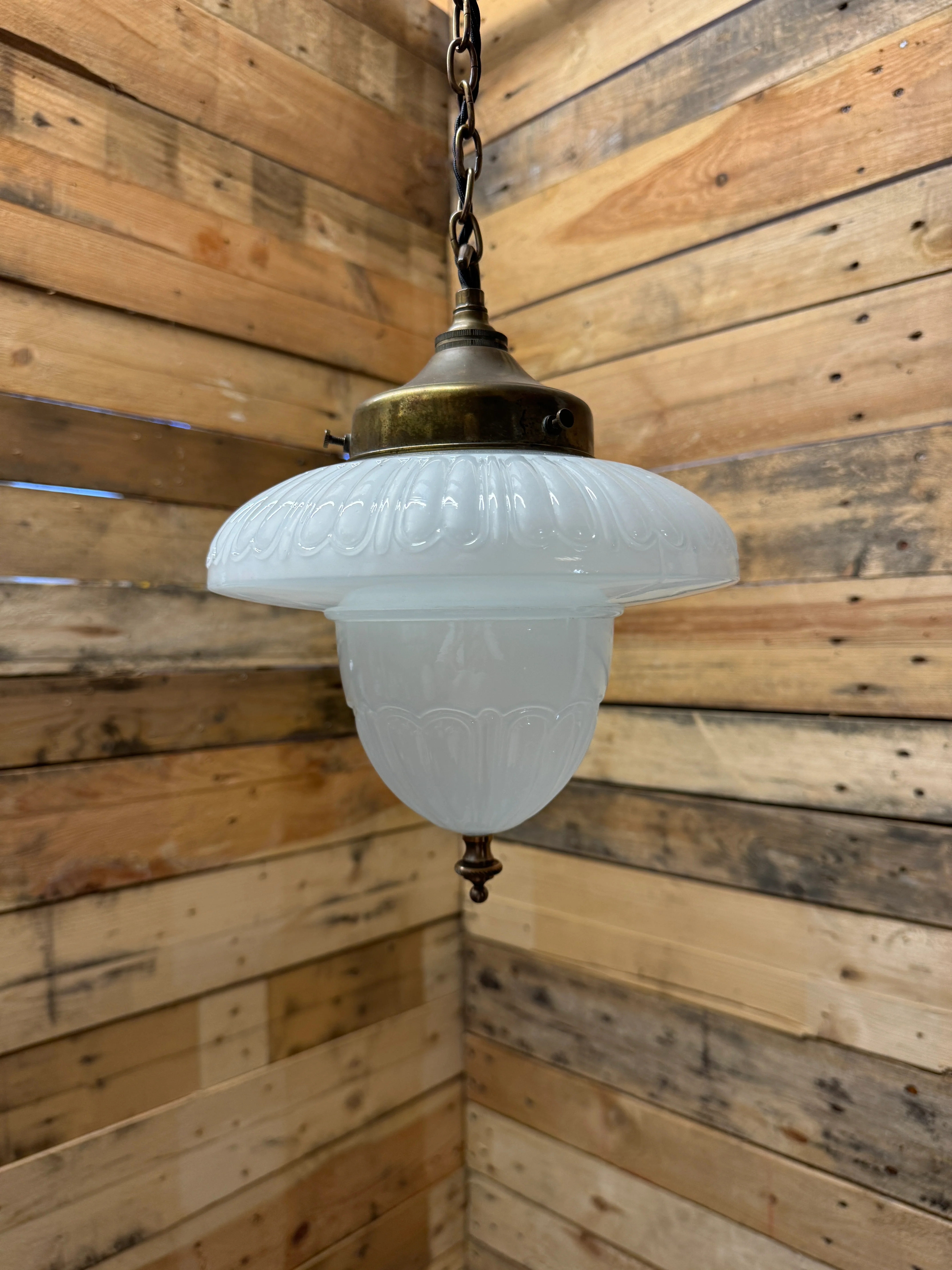 1930s Opaline Pendant Light Bencolite By Benjamin Electrics - Image 3