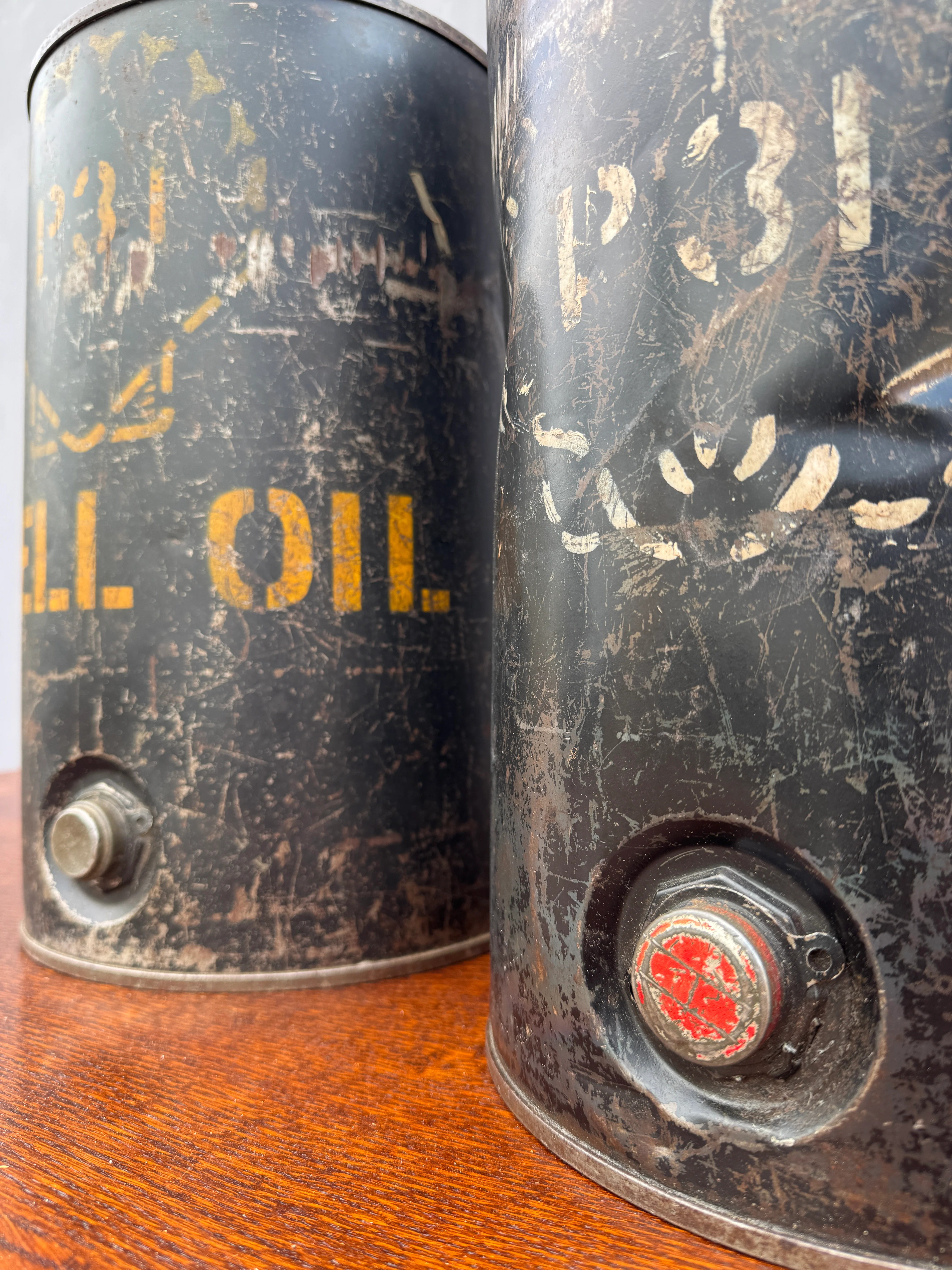 1930s Shell Oil Cans. - Image 10