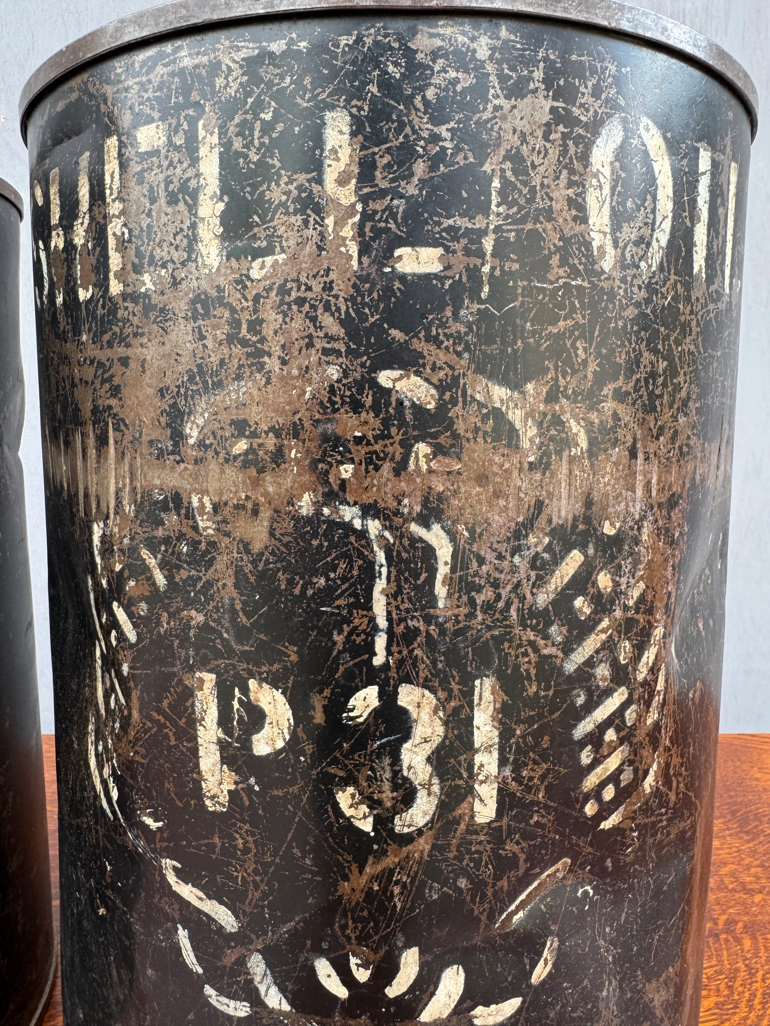 1930s Shell Oil Cans. - Image 8