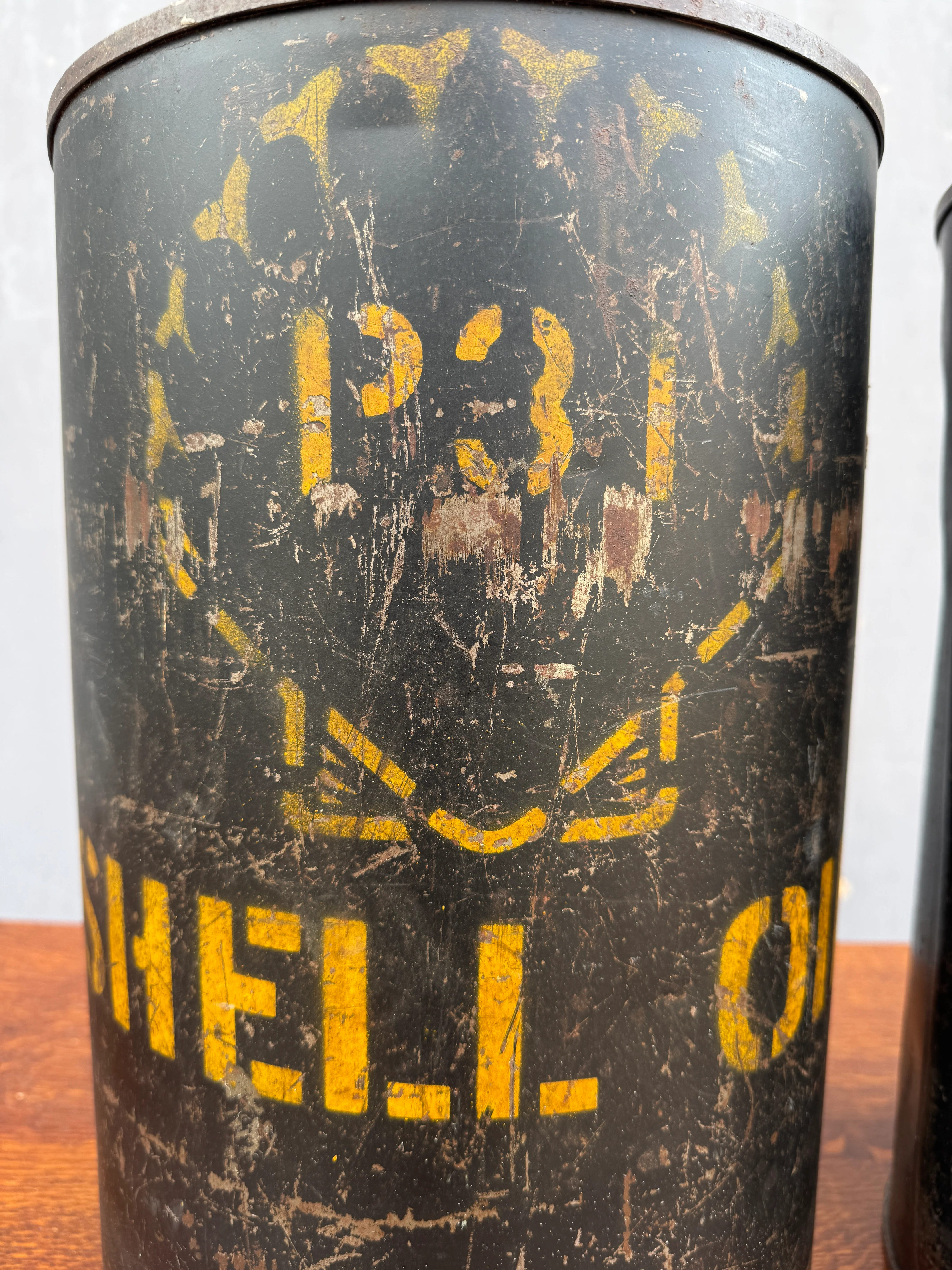 1930s Shell Oil Cans. - Image 9