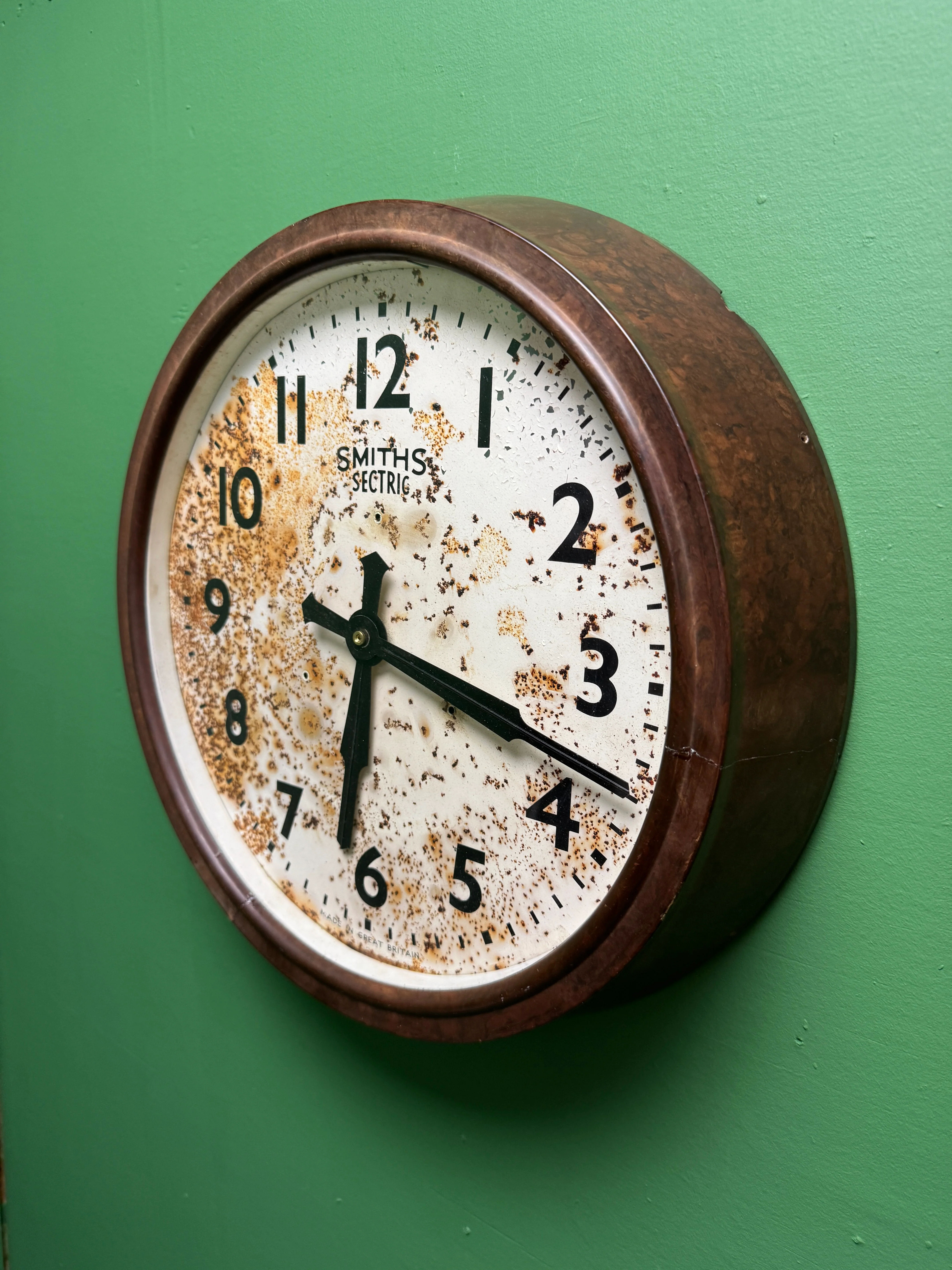 1940s Bakelite Factory Clock By Smiths Sectric - Image 5