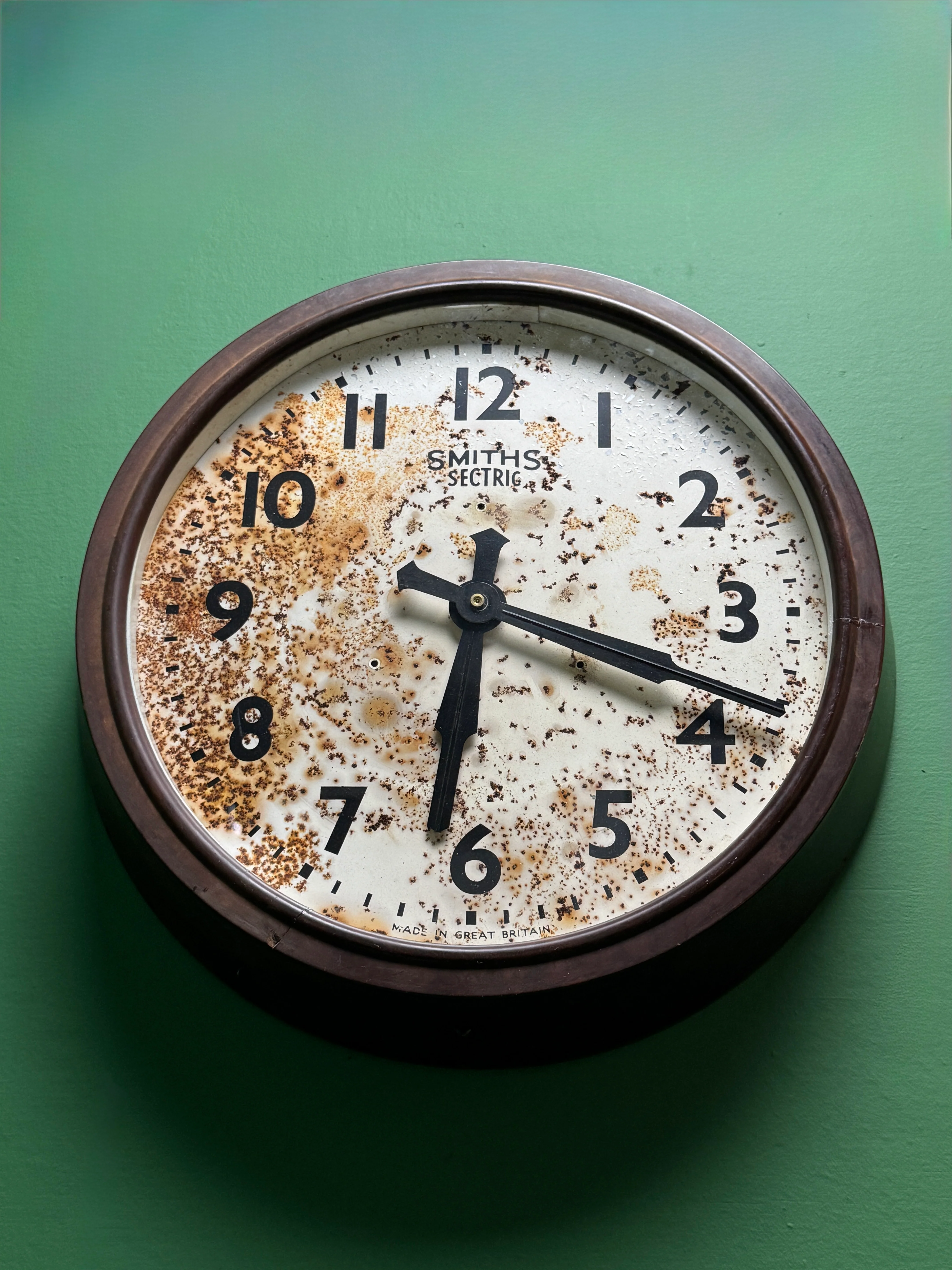 1940s Bakelite Factory Clock By Smiths Sectric - Image 6