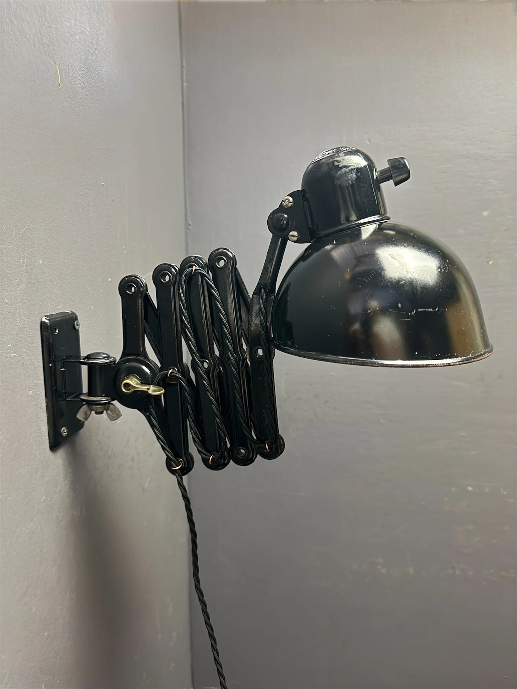 1940s Kaiser Idell Model 6718 Scissor Lamp - Image 3