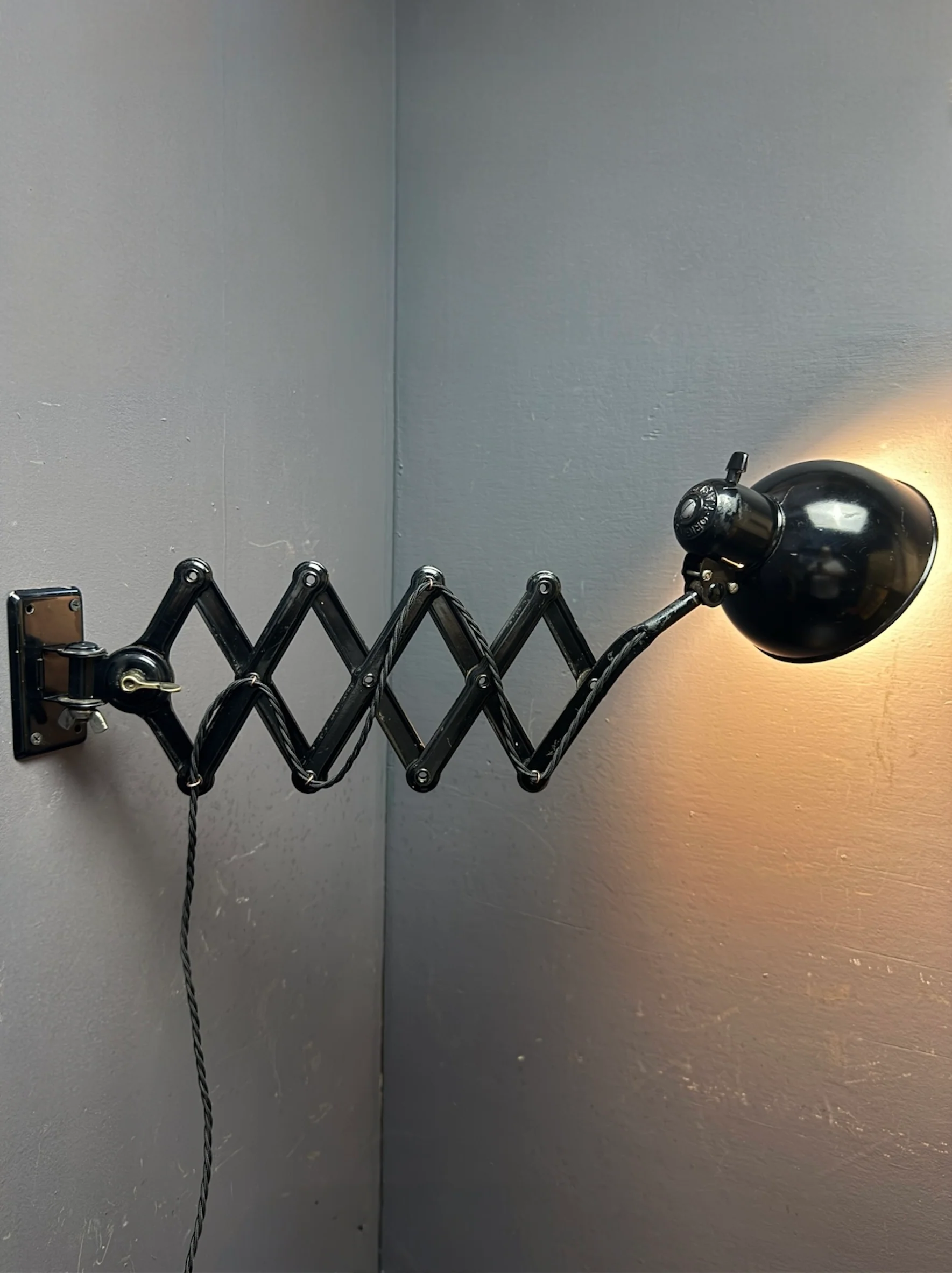 1940s Kaiser Idell Model 6718 Scissor Lamp - Image 6