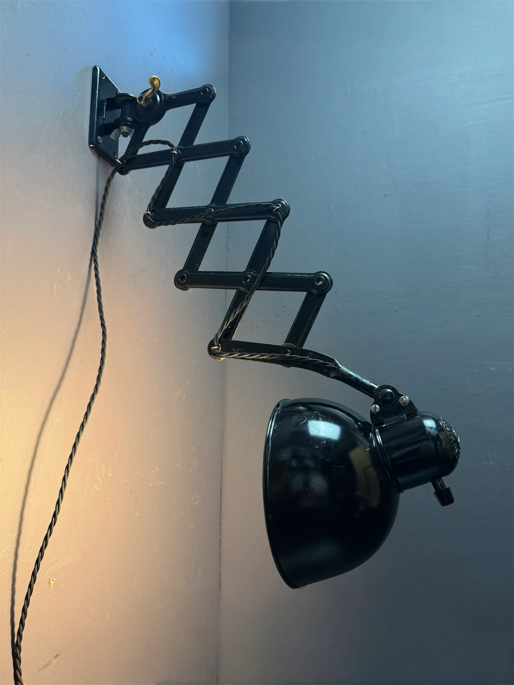 1940s Kaiser Idell Model 6718 Scissor Lamp - Image 8