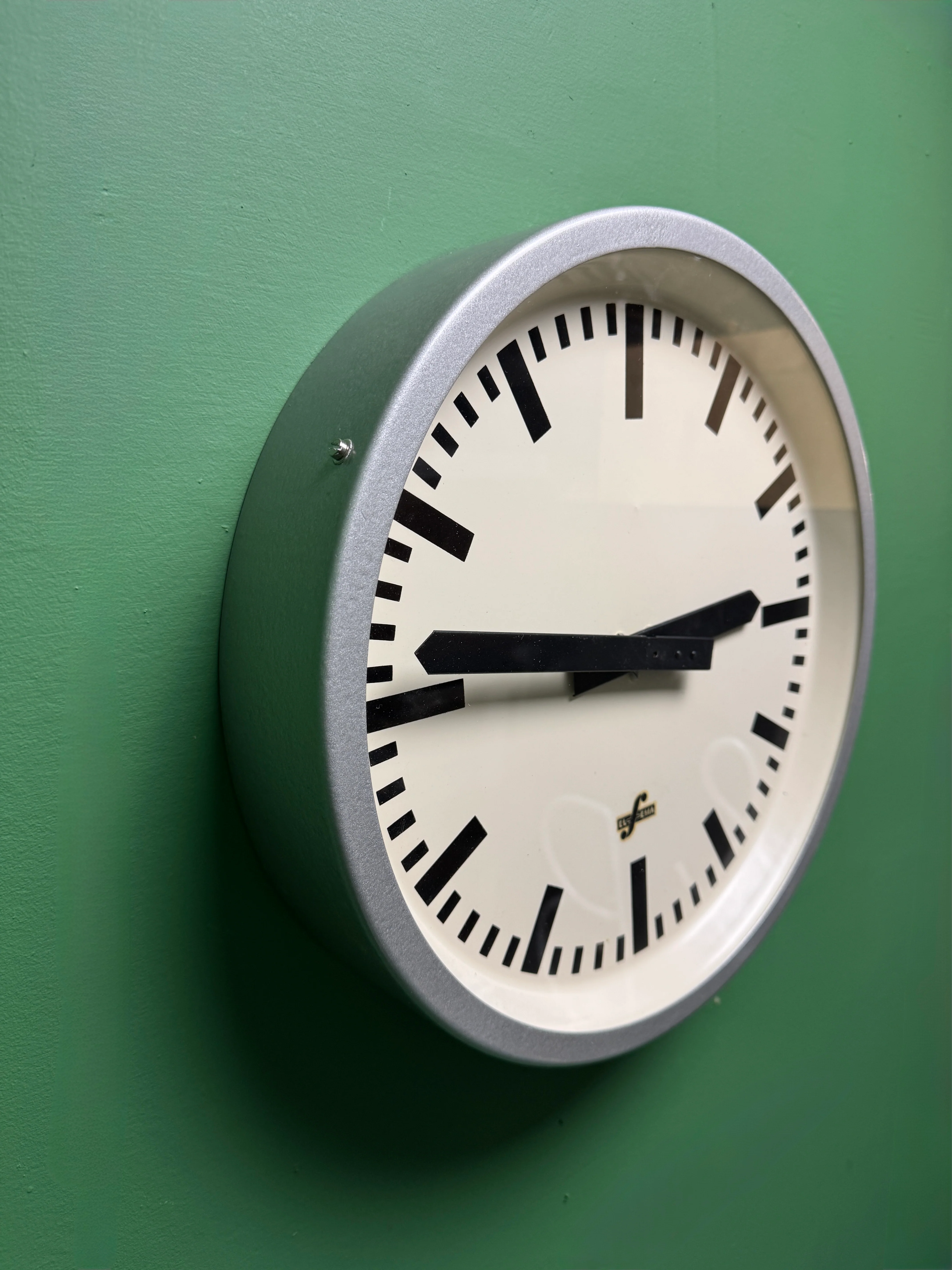 1950s East German Industrial Factory Clock By ELFEMA - Image 3