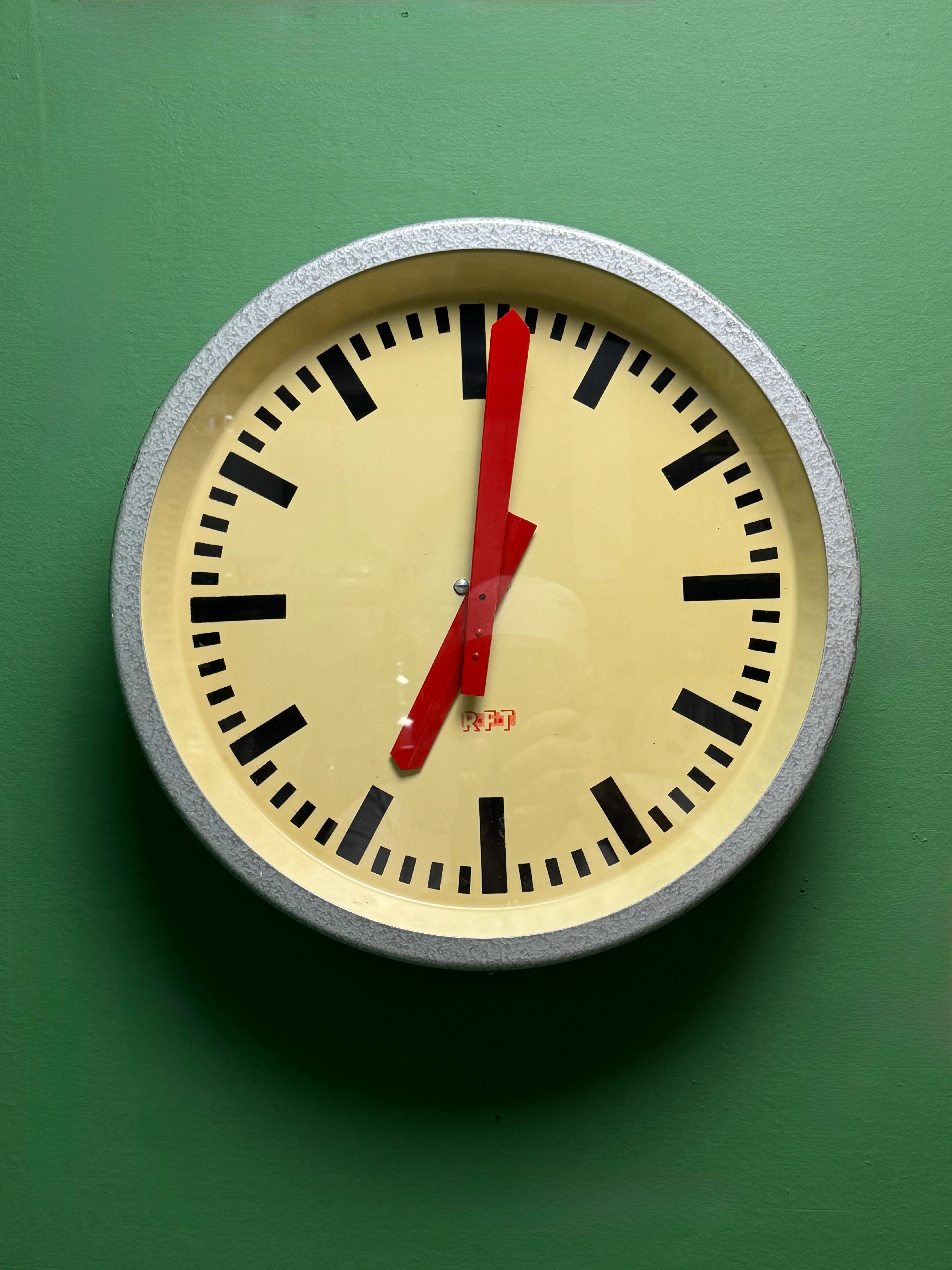 1950s East German Industrial Factory Clock By RFT - Image 2