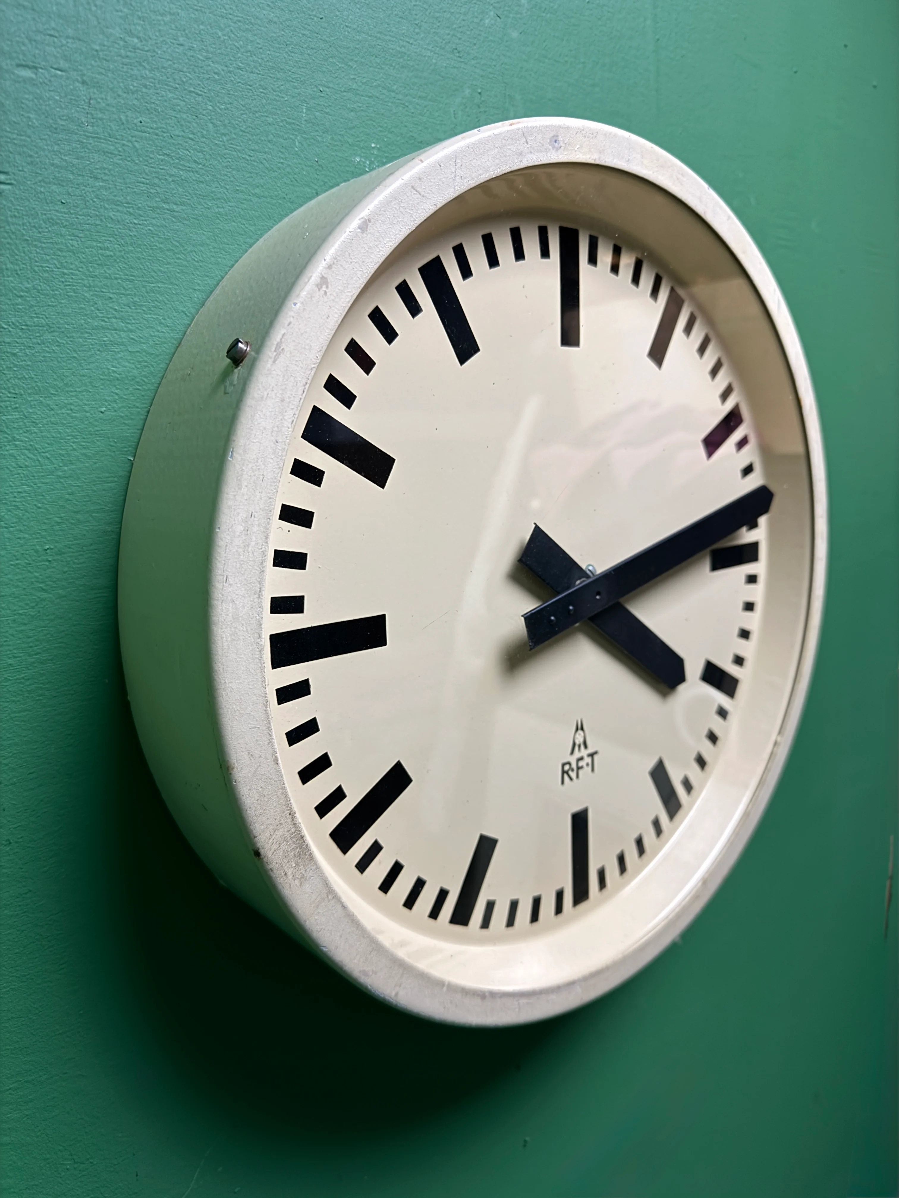 1950s East German Industrial Factory Clock By RFT - Image 4