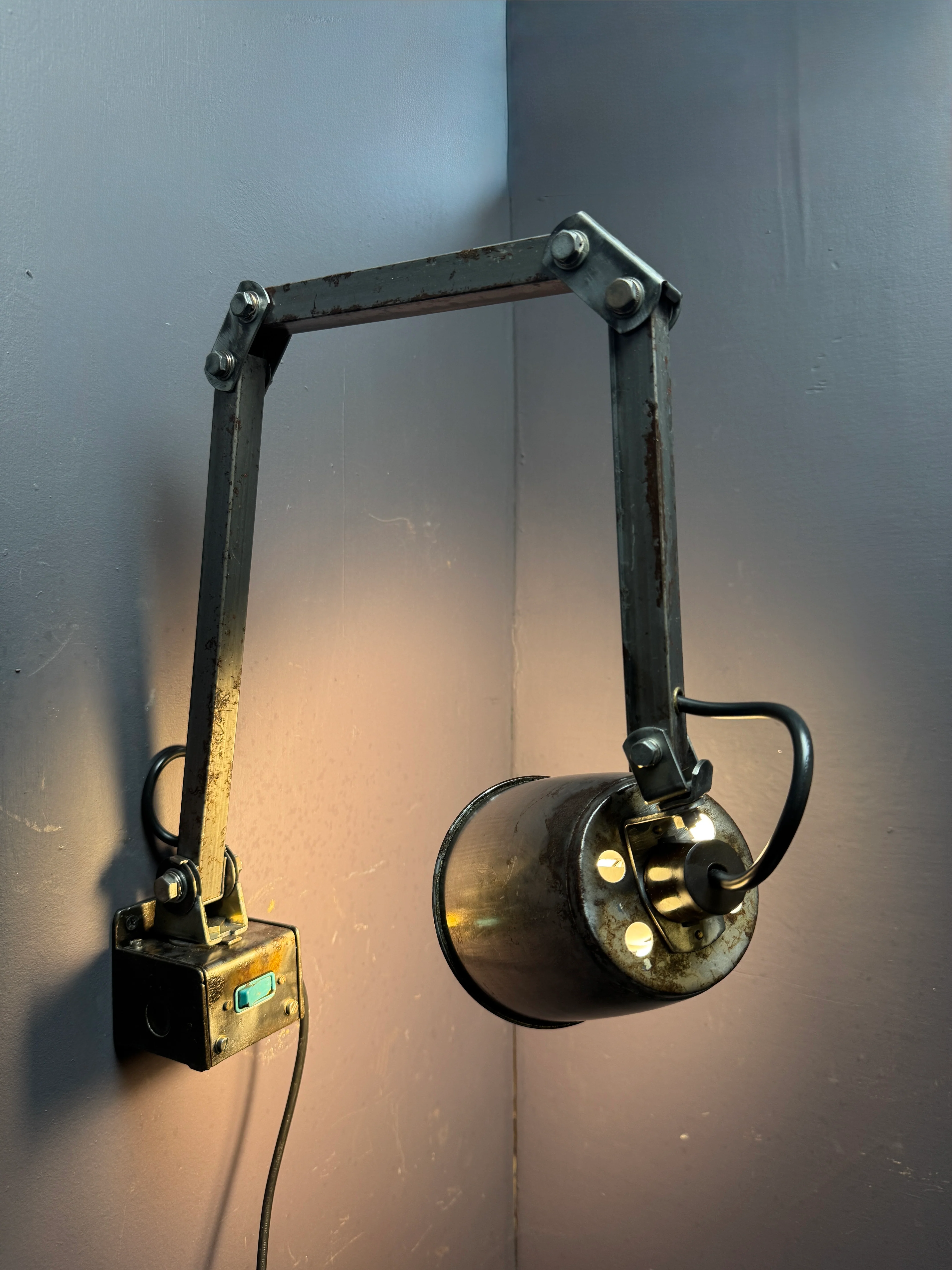 1950s Industrial Wall Lamp By MEMLITE - Image 8