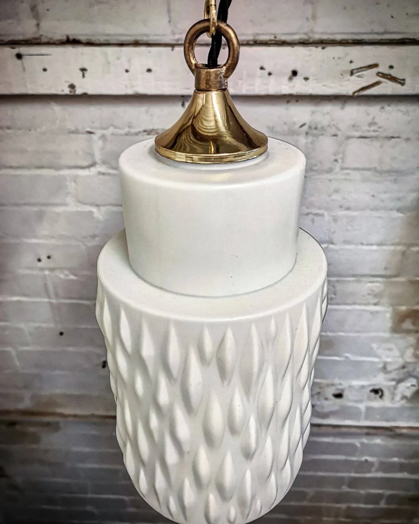 1960s Czech Rippled Opaline Glass Pendant Light - Image 5