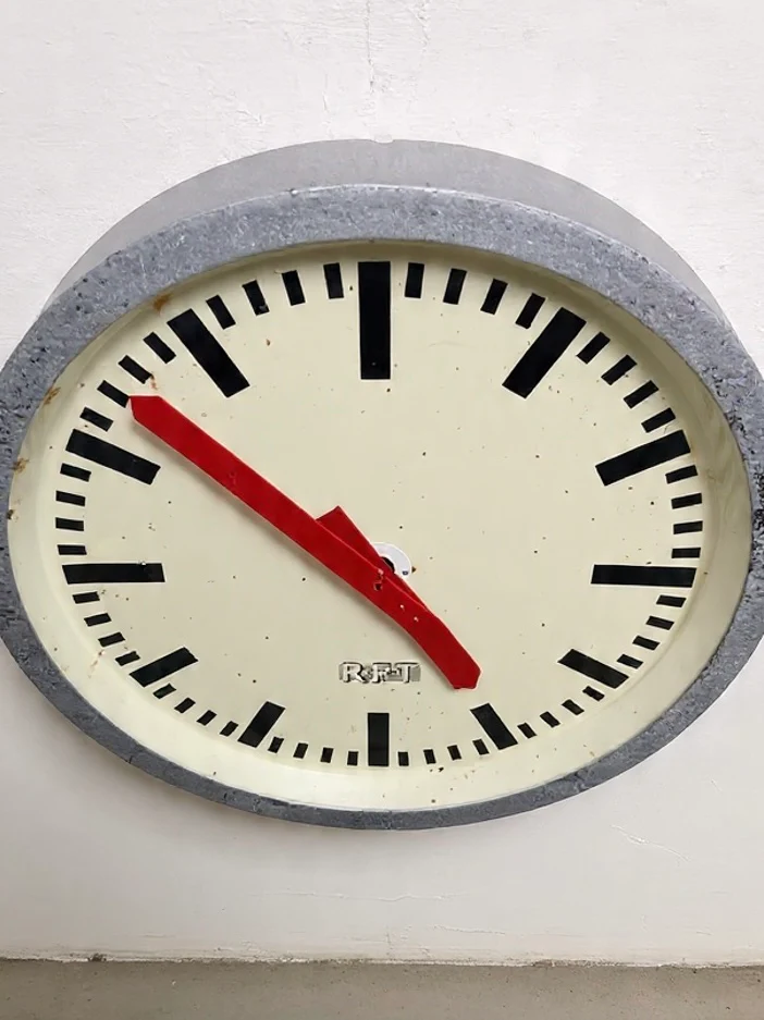 1960s East German Industrial Factory Clock By RFT - Image 5
