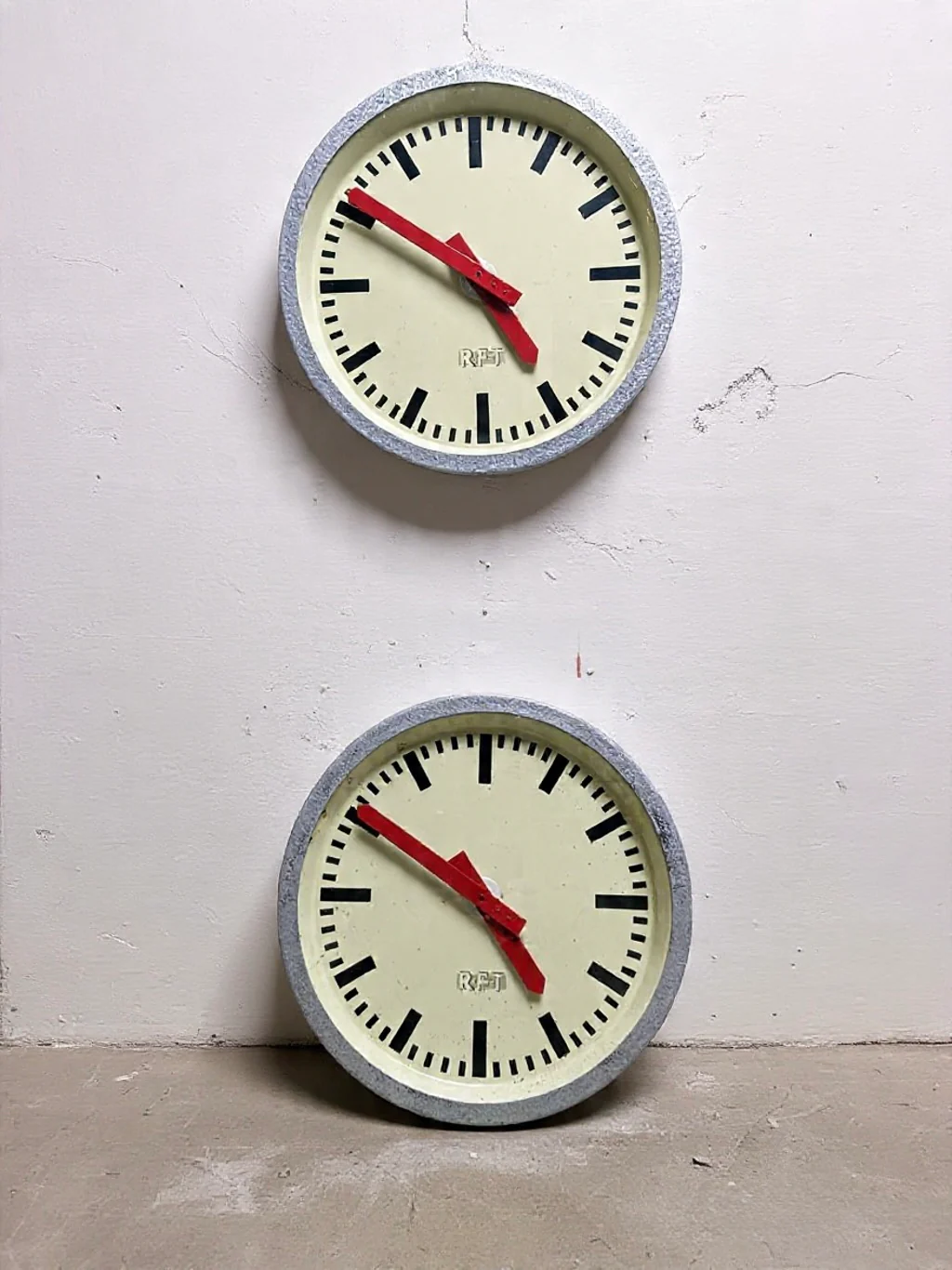 1960s East German Industrial Factory Clock By RFT - Image 7