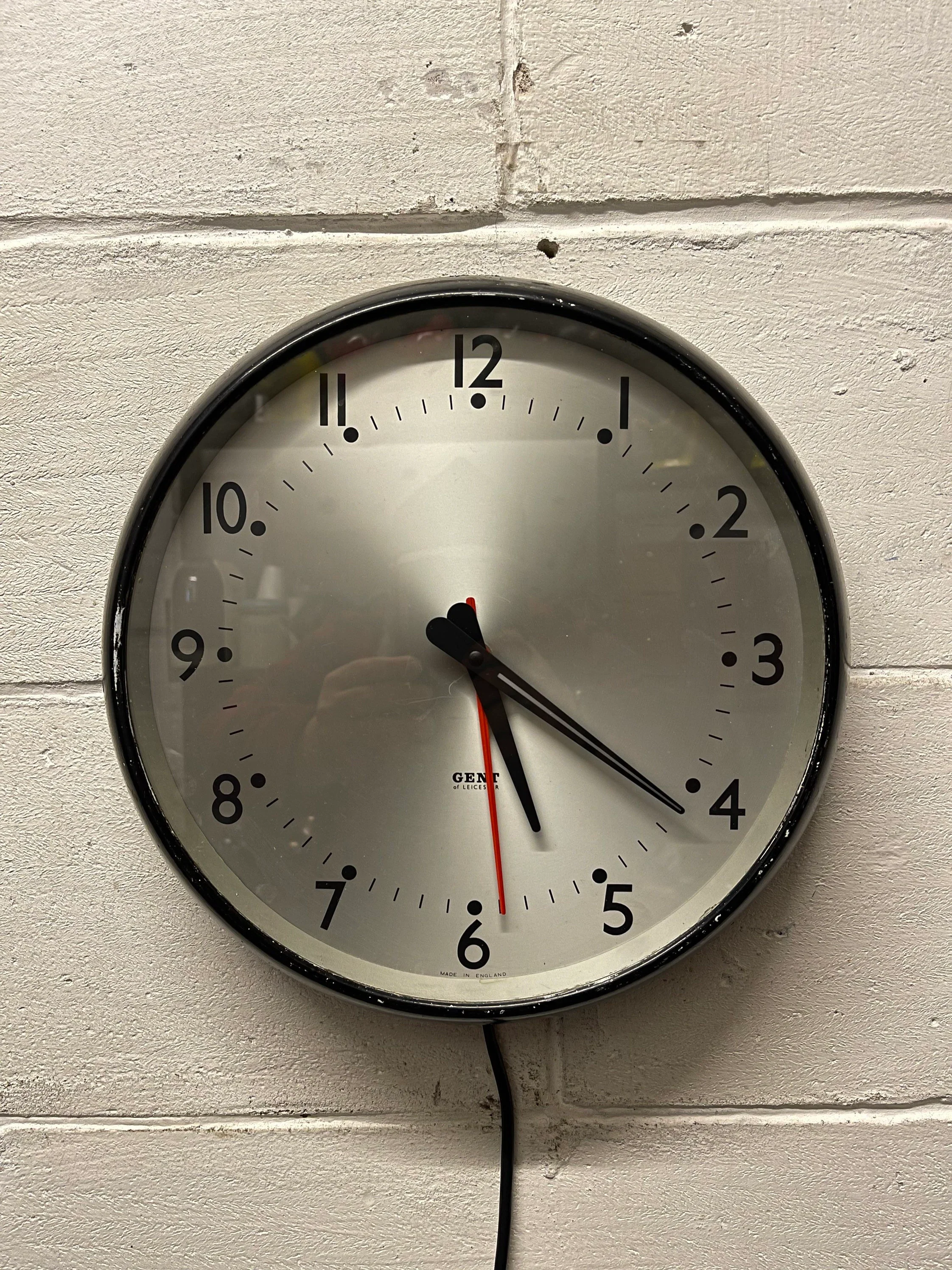 1960s GENTS Of Leicester Electric Factory Clock - Image 3