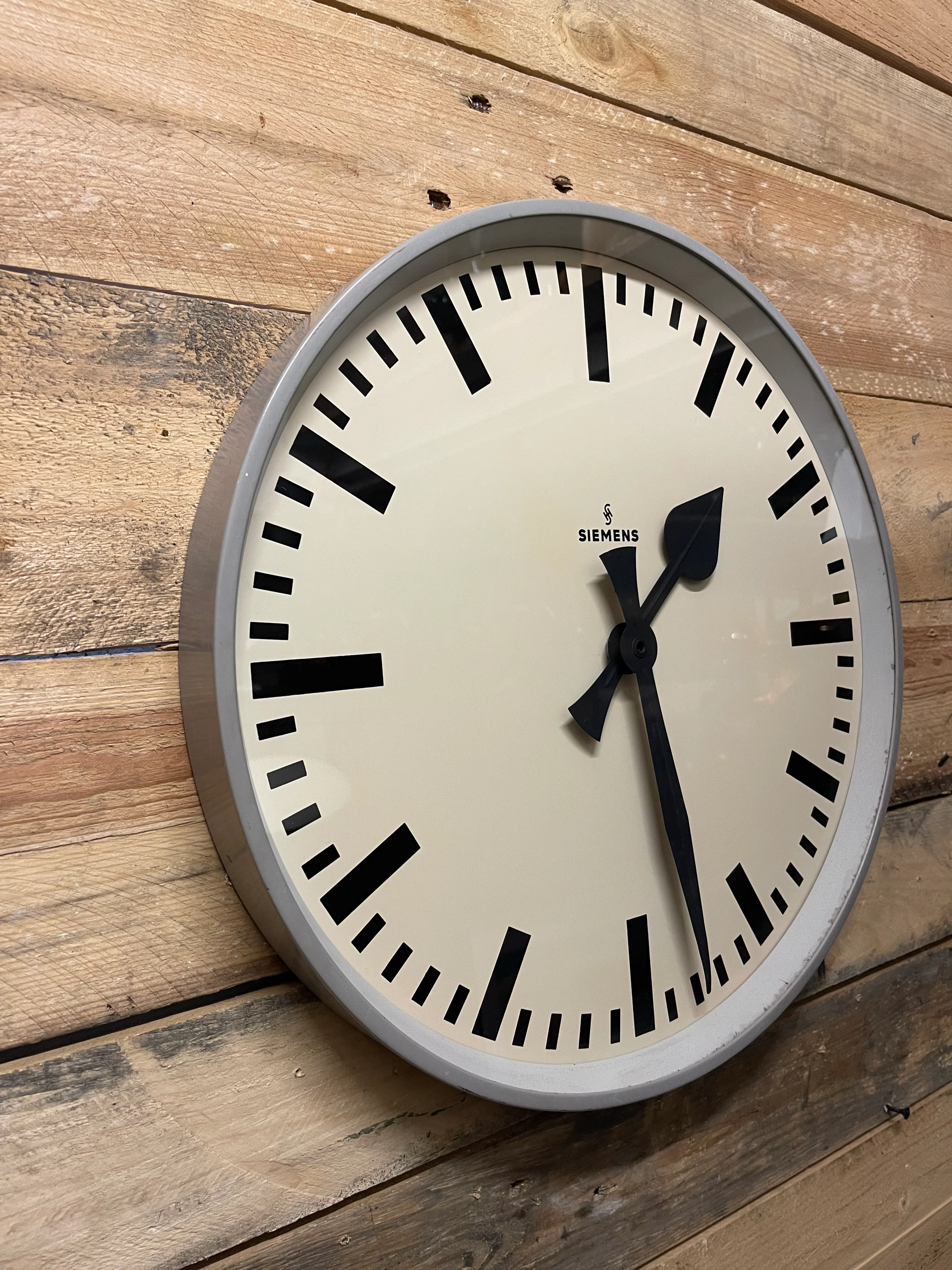 1960's German Industrial Factory / Office Clocks By Siemens - Image 5