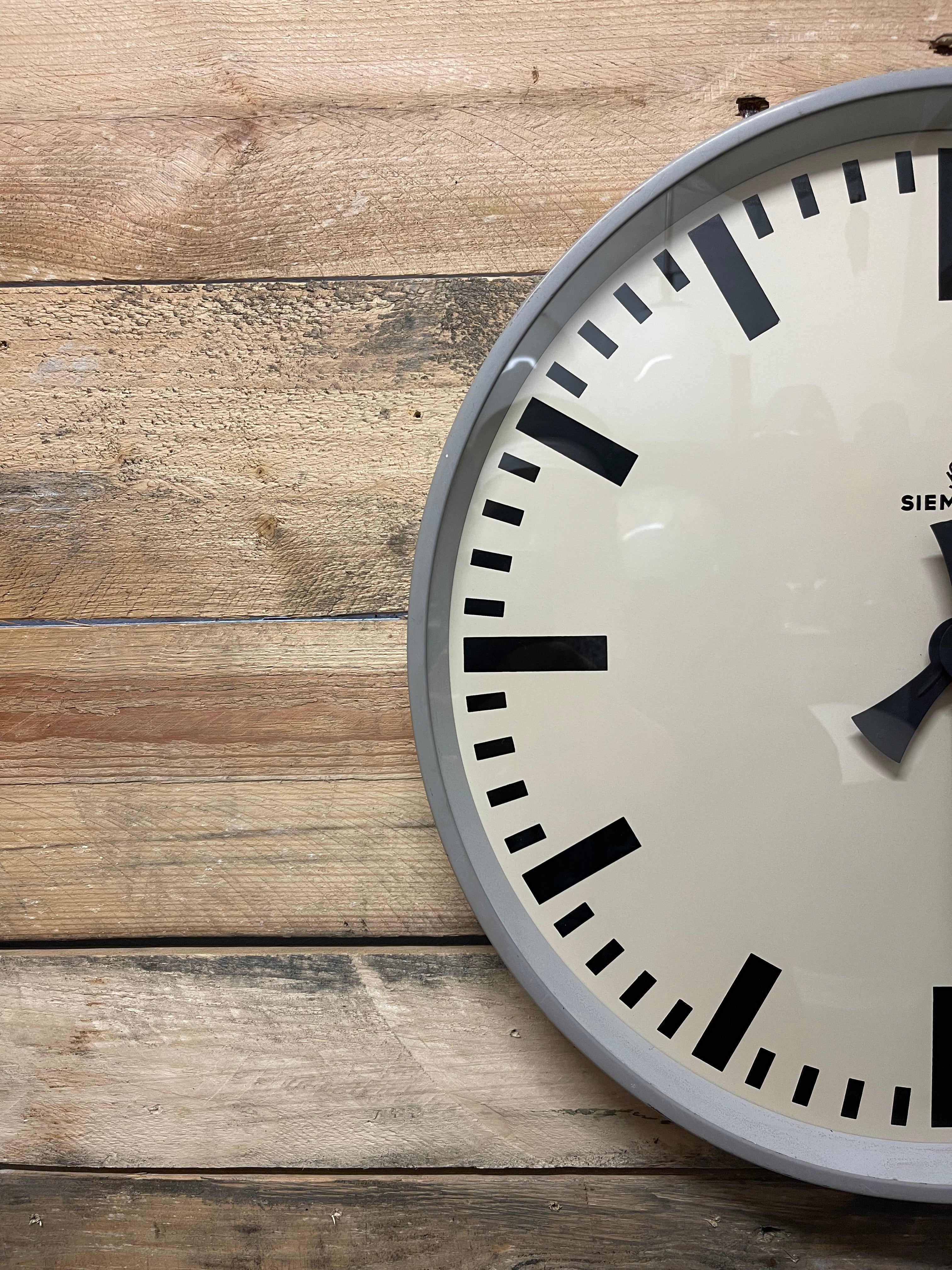 1960's German Industrial Factory / Office Clocks By Siemens - Image 9