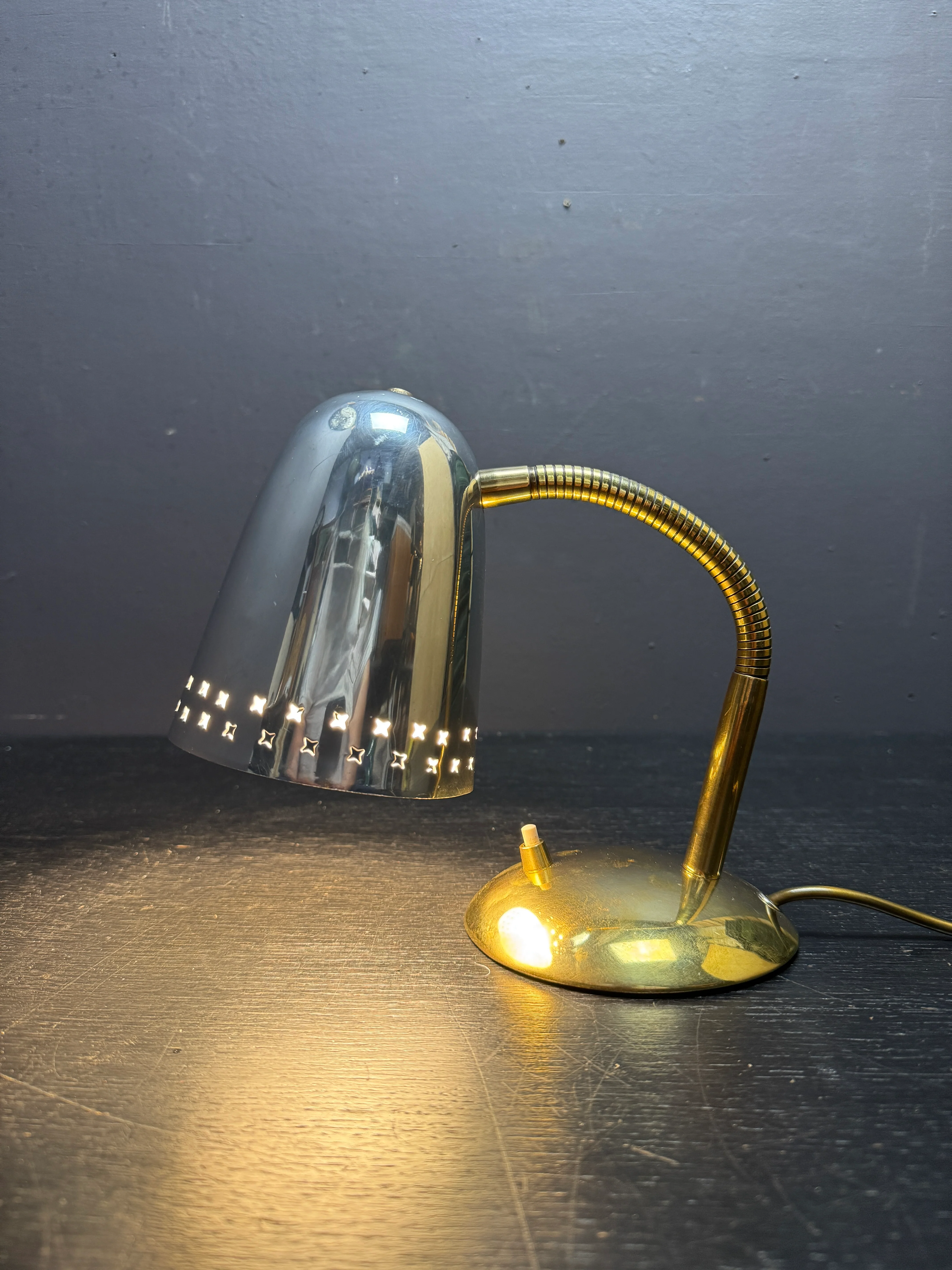 1960s Goose Neck Table Lamp By Mathieu Mategot - Image 9