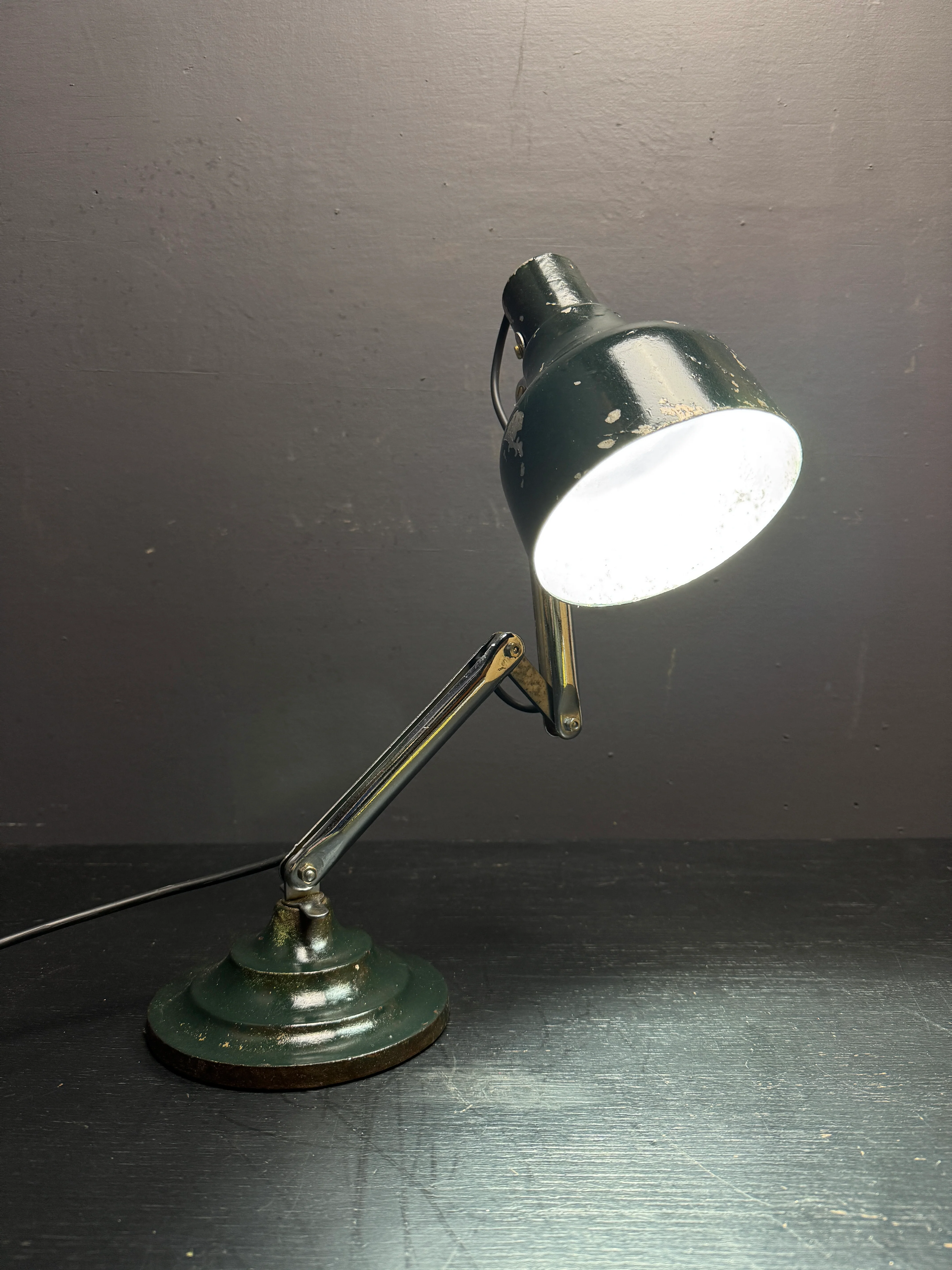 1940s PIFCO Articulated Table Lamp - Image 5