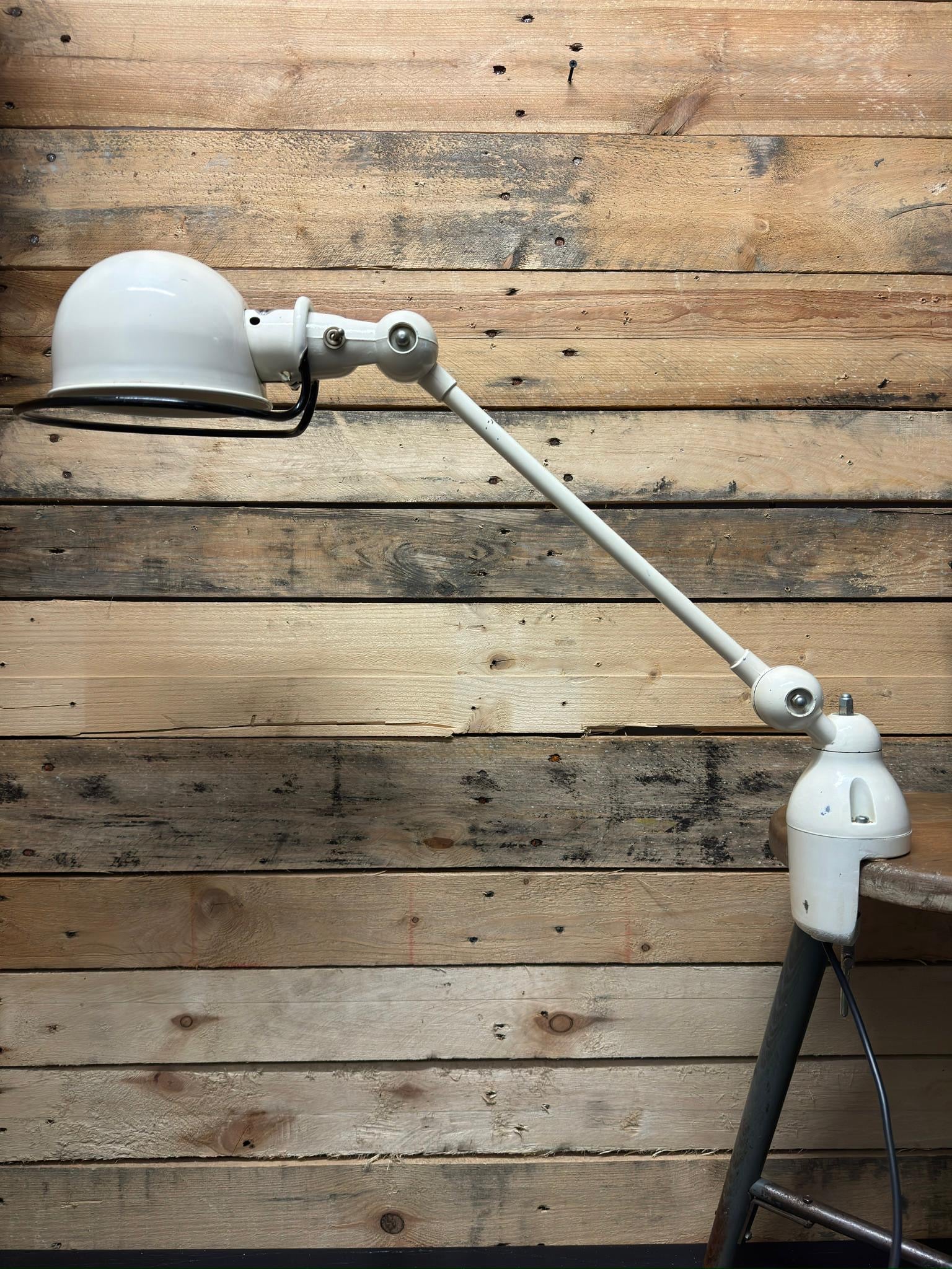 Table Clamp Task Lamp By Jielde Model 1200 - Image 3