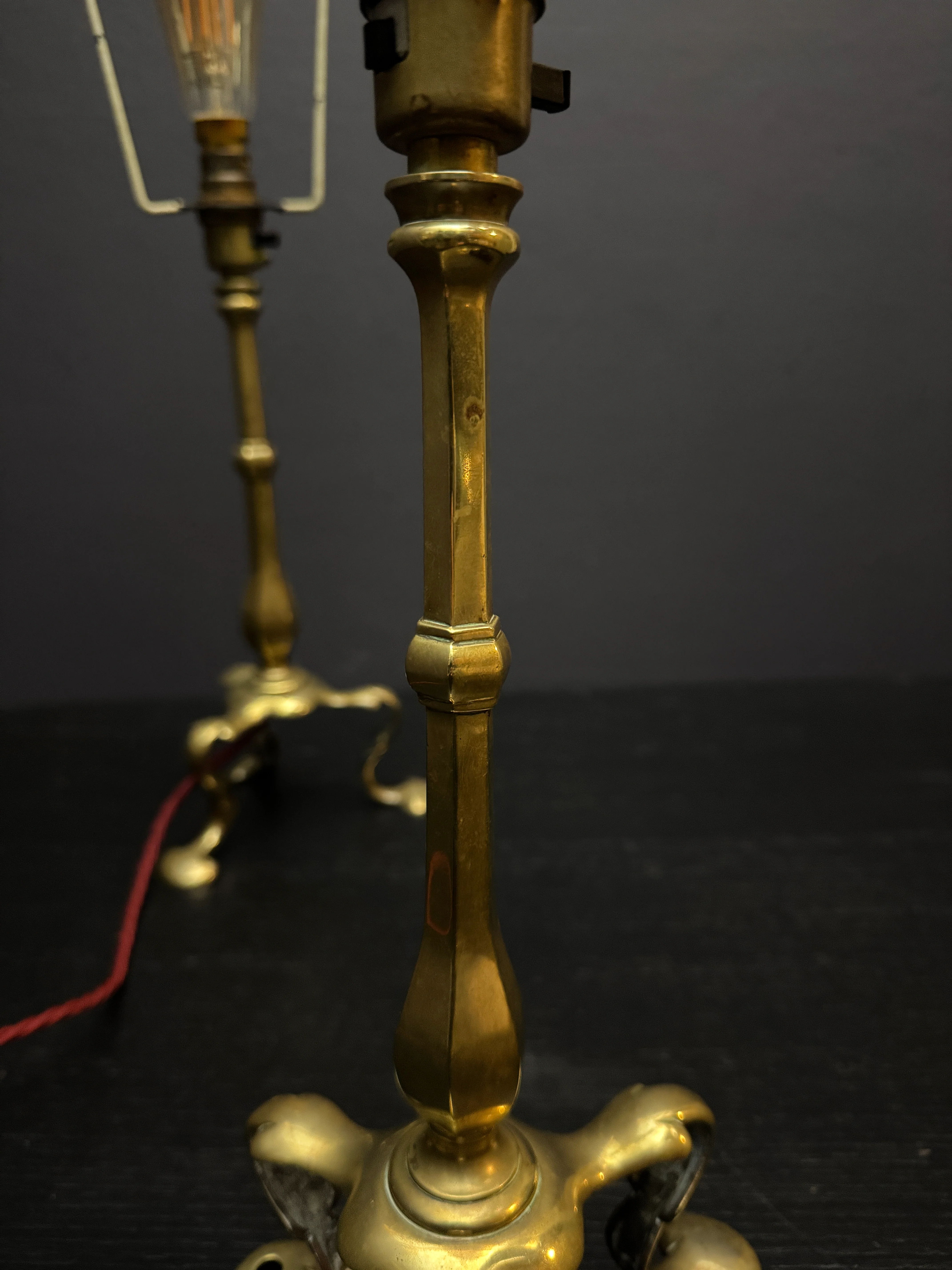 Circa 1910 Pair Of Faraday & Son Brass Pullman Lamps - Image 6