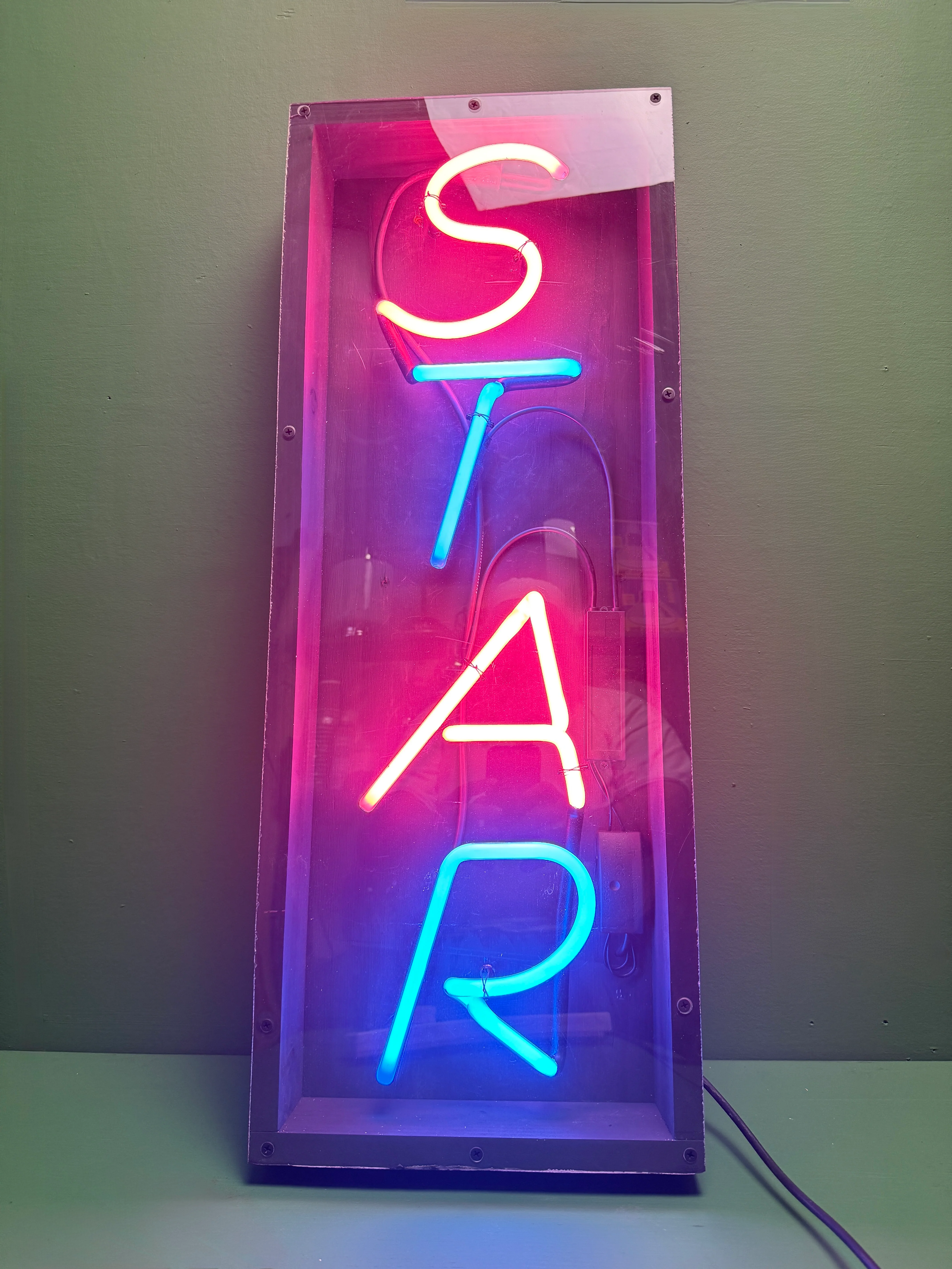 Circa 1980s ‘ STAR ‘ Neon Sign - Image 5