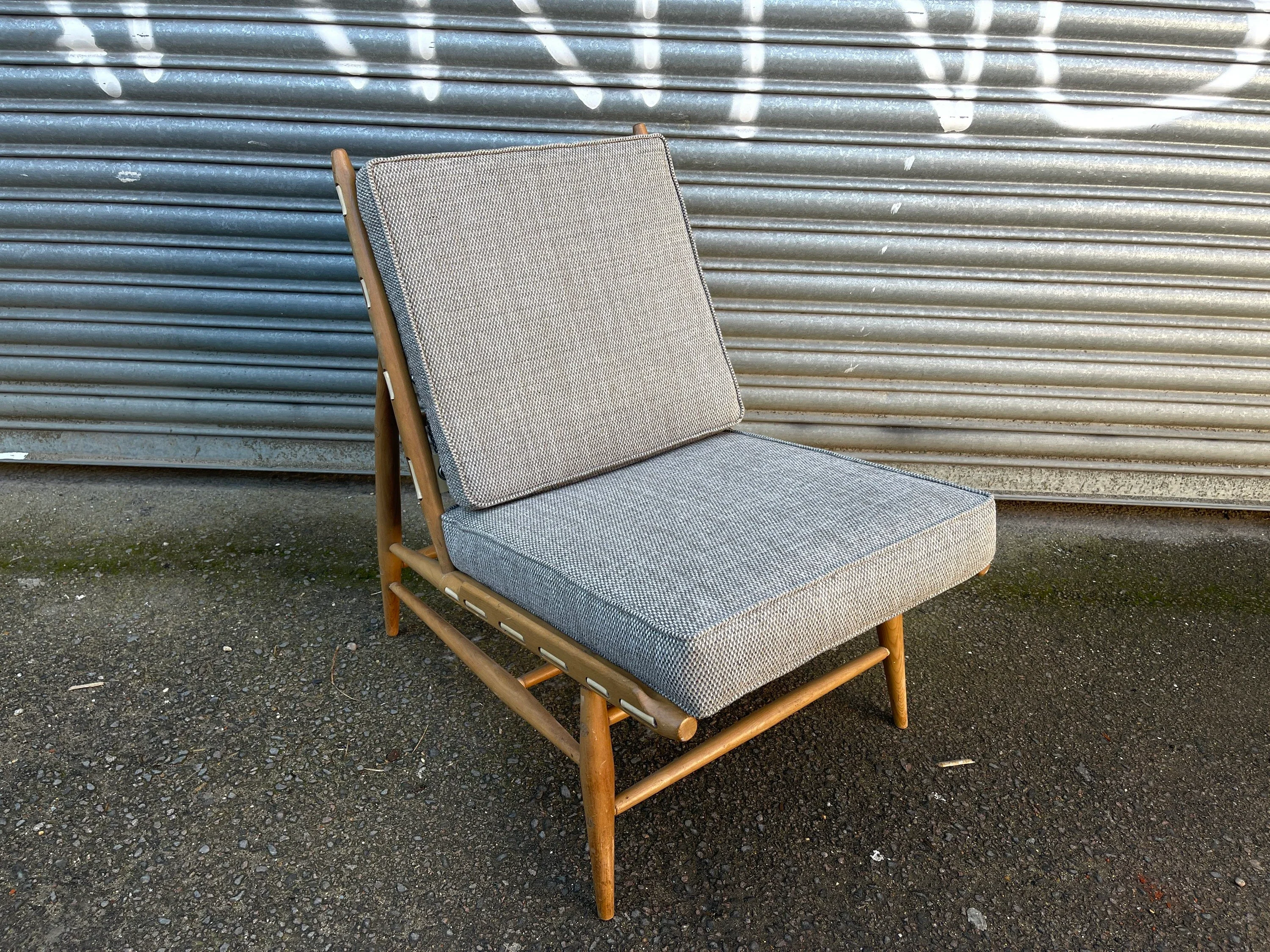 English 1960s Pair Of Ercol 427 Easy Chairs - Image 7