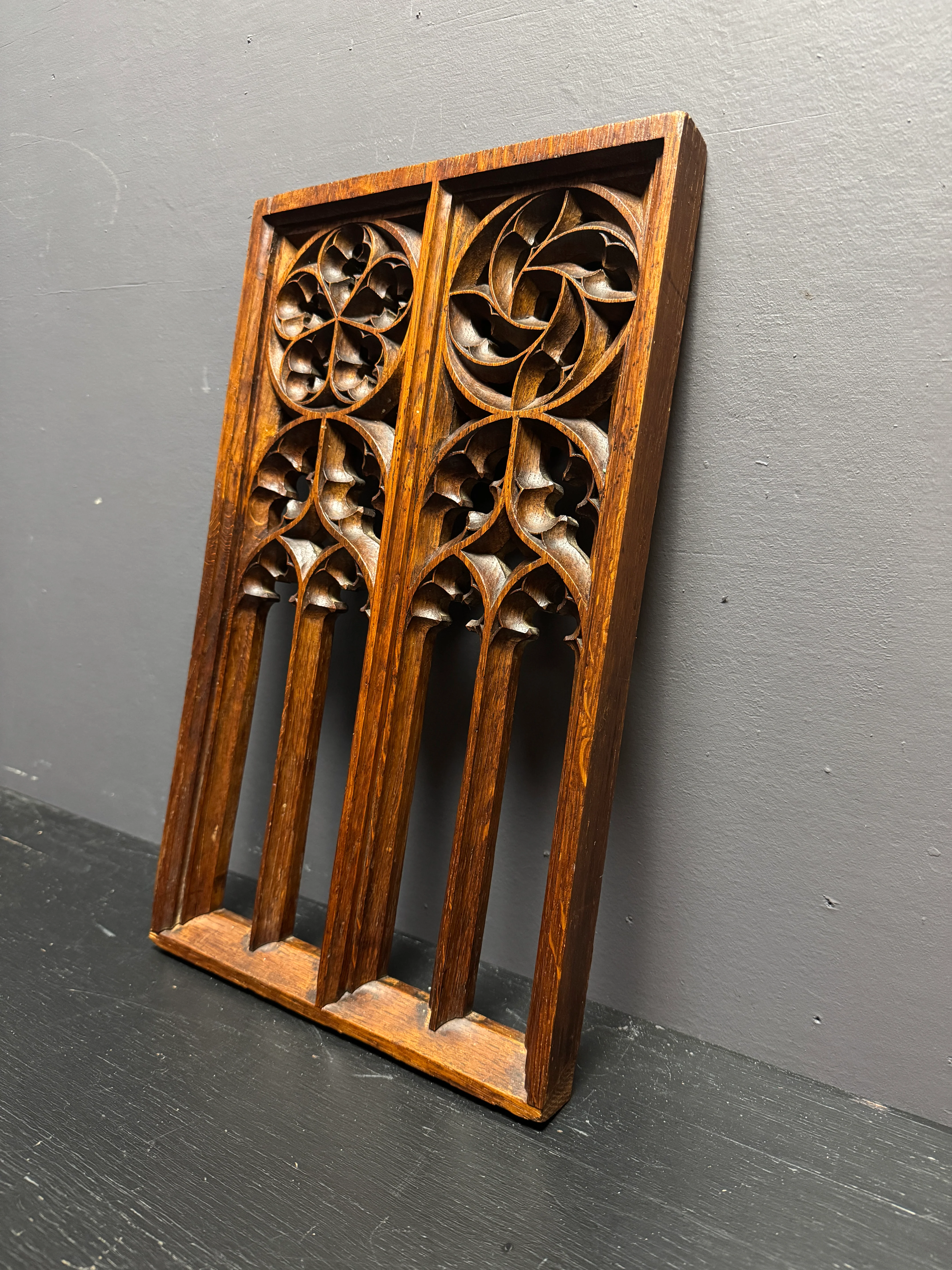 Late 1800s Gothic Revival Miniature Tracery Church Window Frame - Image 4