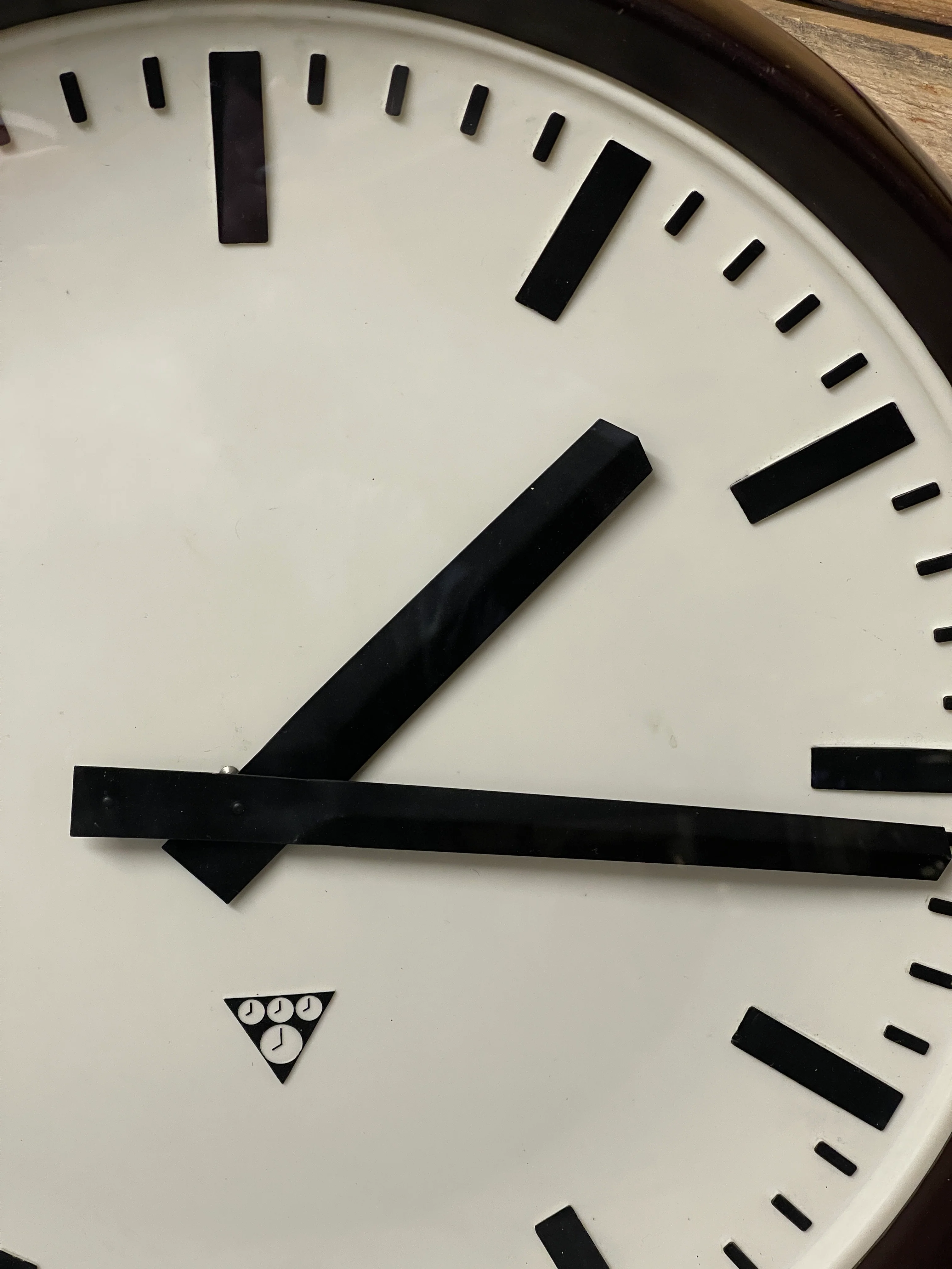 Large Czech 1950s Bakelite Office / Factory Clocks By Pragotron - Image 9