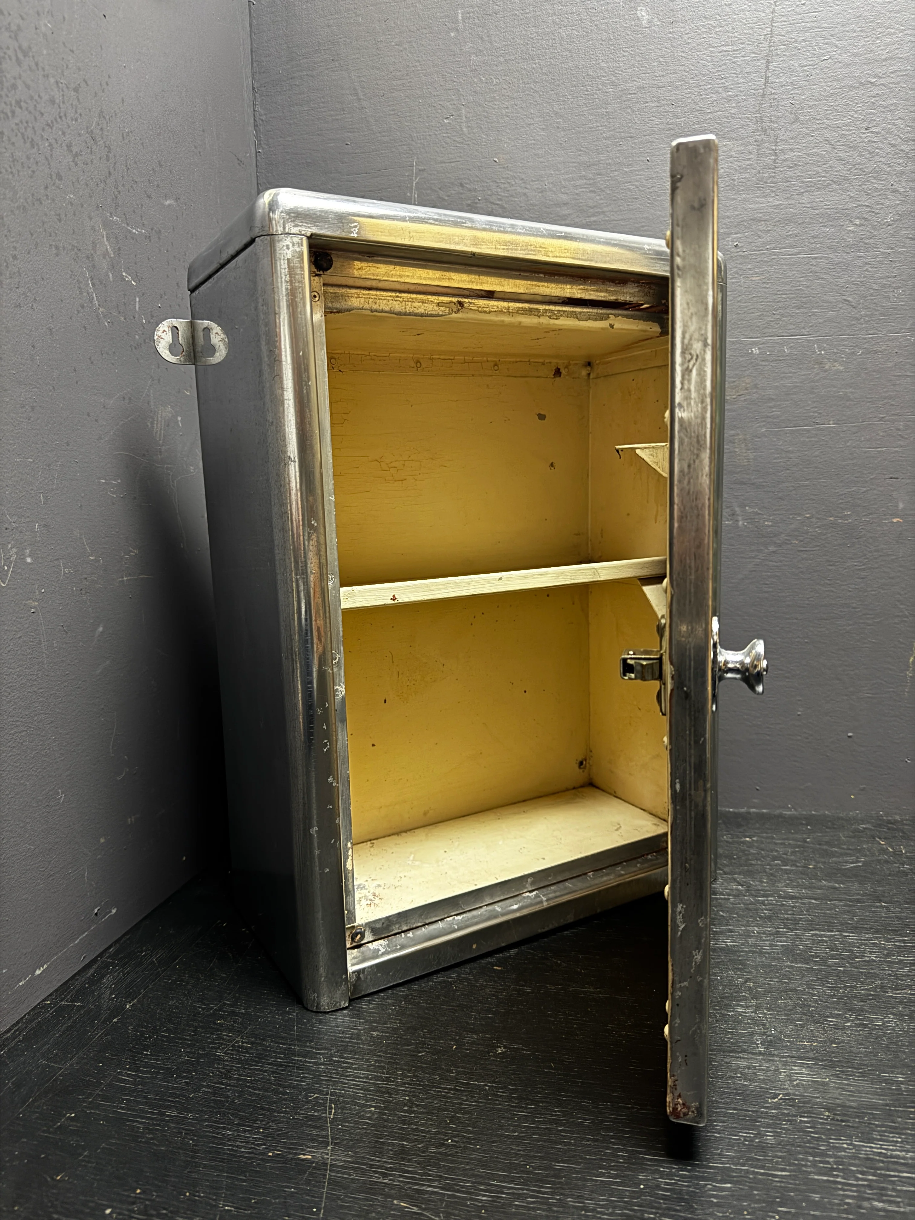 Mid 1900s Medical Or Barbers Wall Cabinet - Image 2