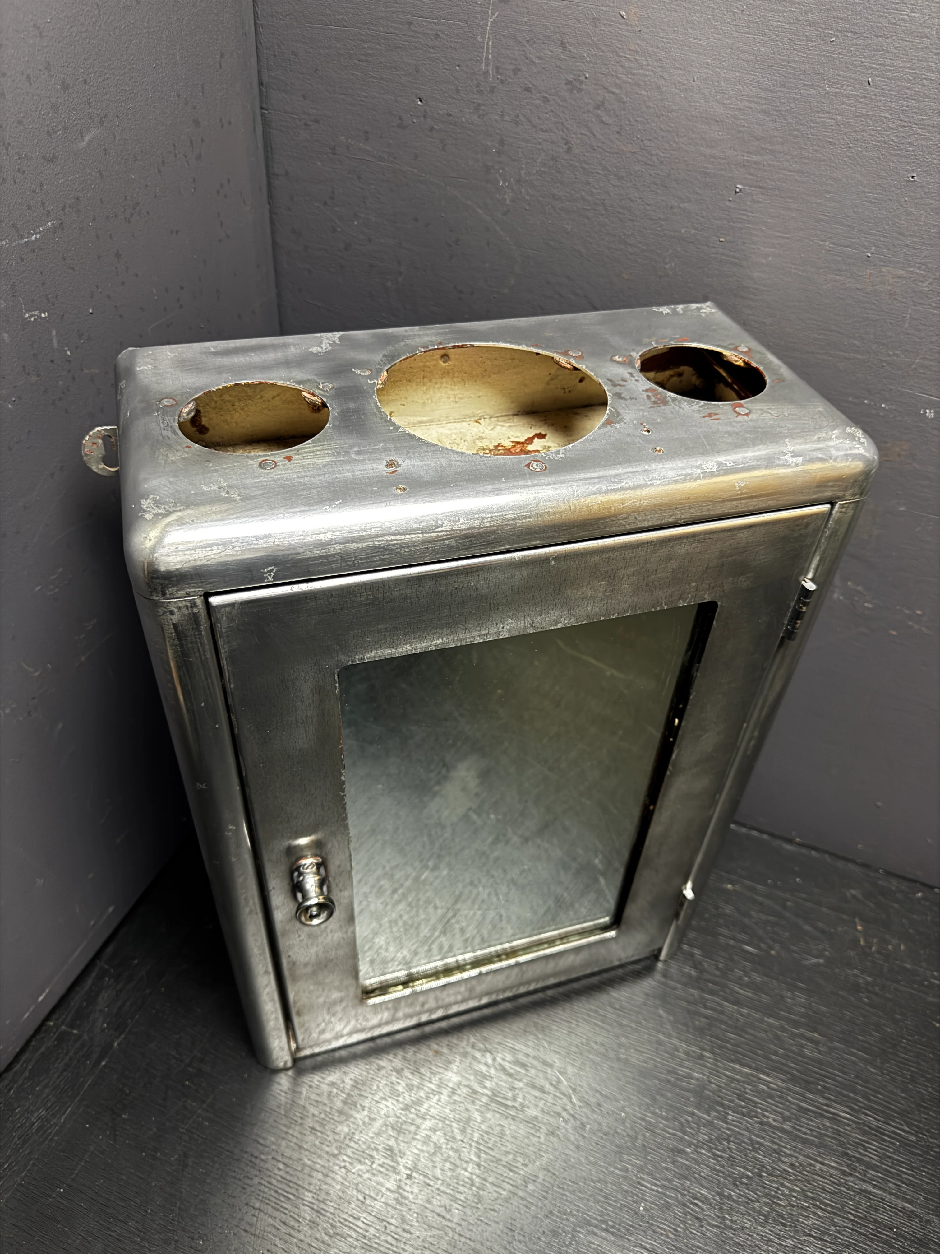 Mid 1900s Medical Or Barbers Wall Cabinet - Image 8