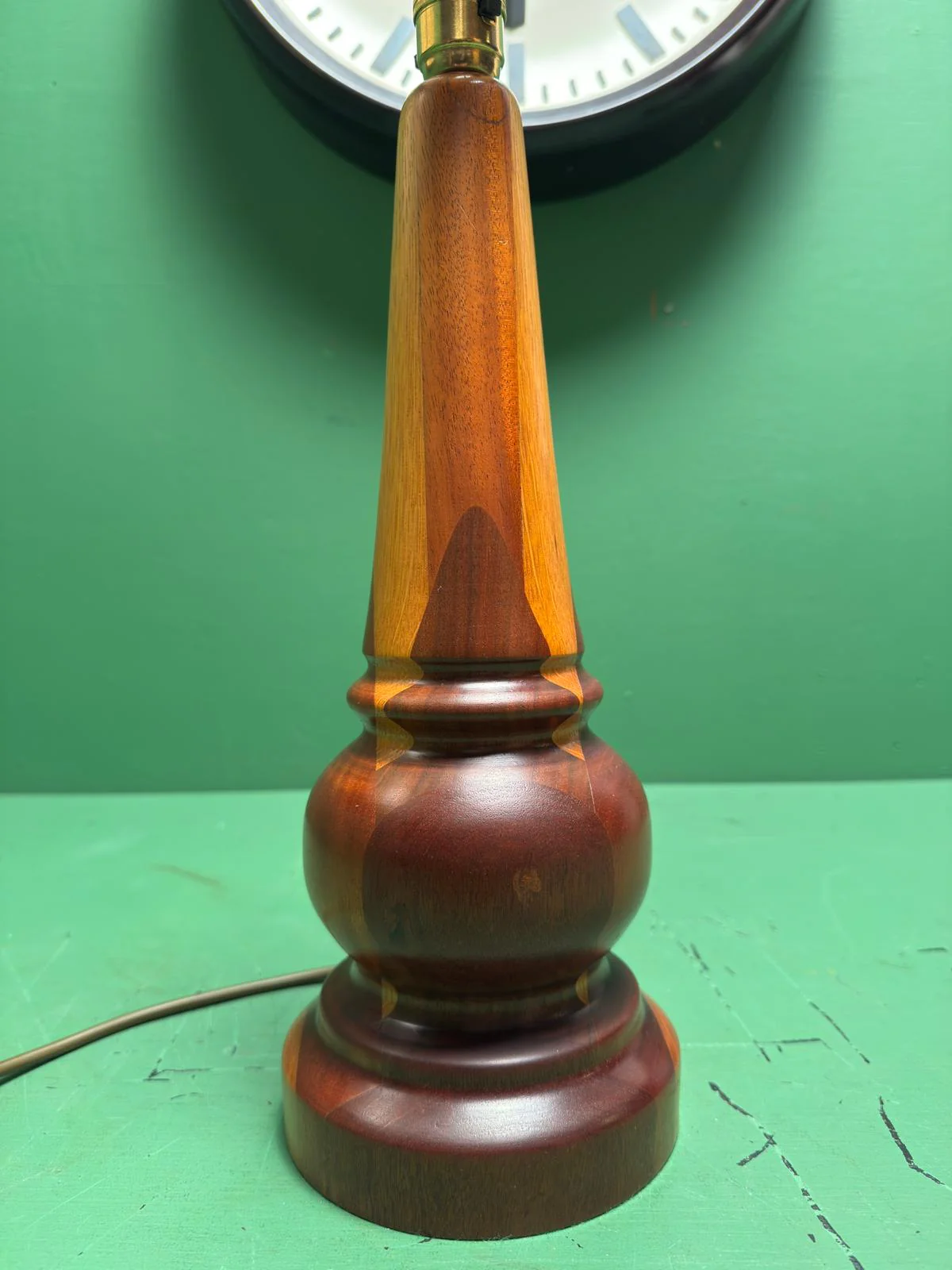 Mid Century 1960s Scandinavian Turned Teak Table Lamp - Image 5