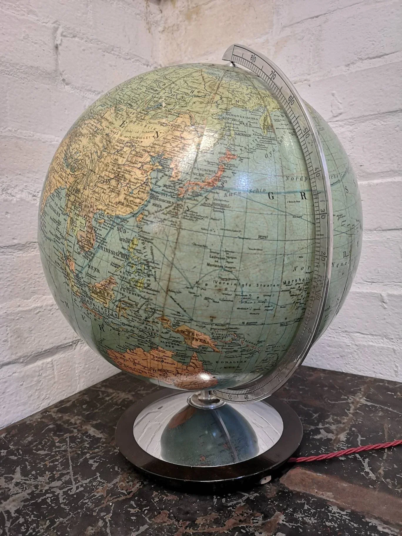 Vintage 1960s Columbus Duo Glass Globe Lamp - Image 6