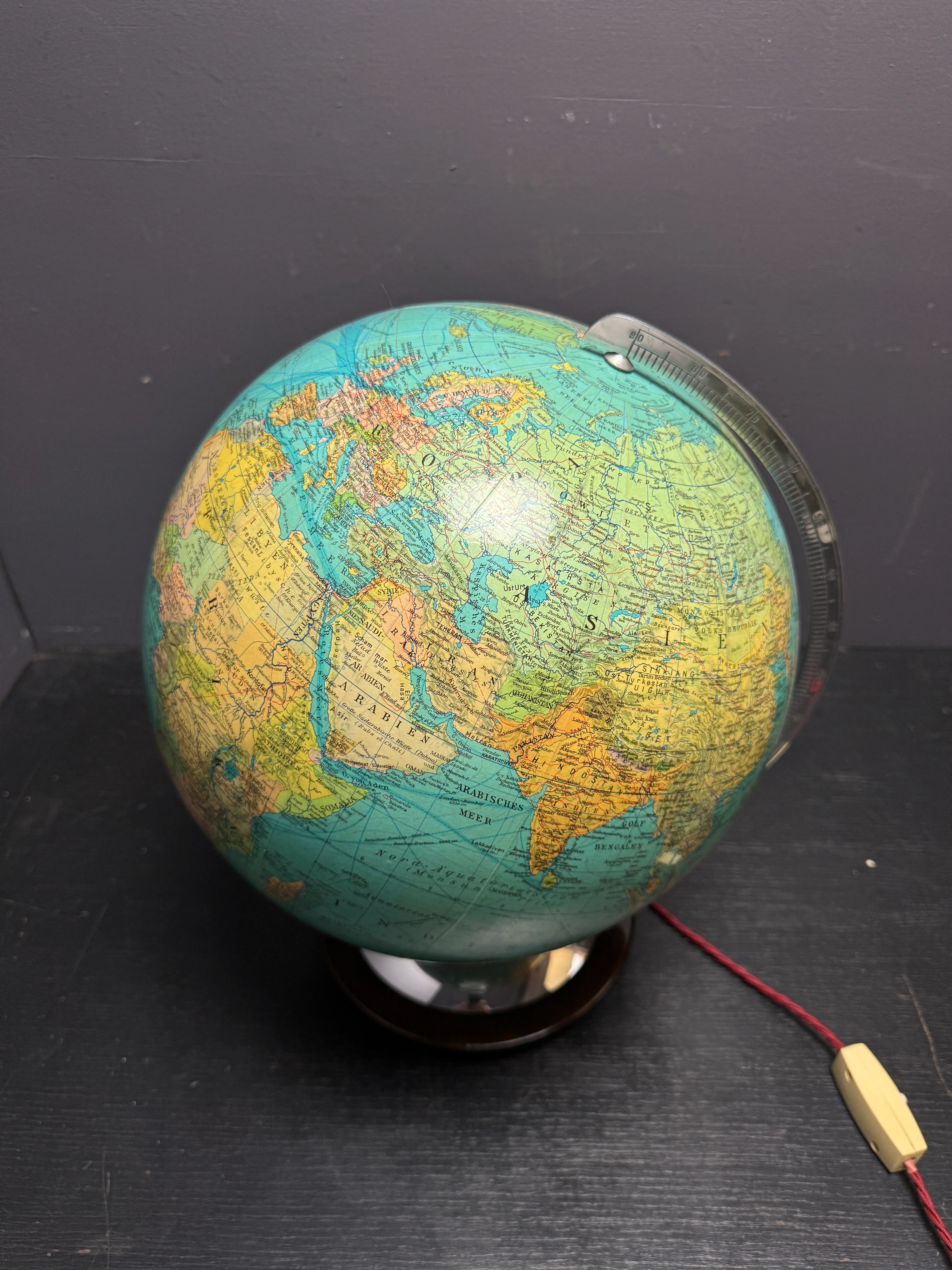 Vintage 1960s German Columbus Duo Glass Globe Lamp - Image 3