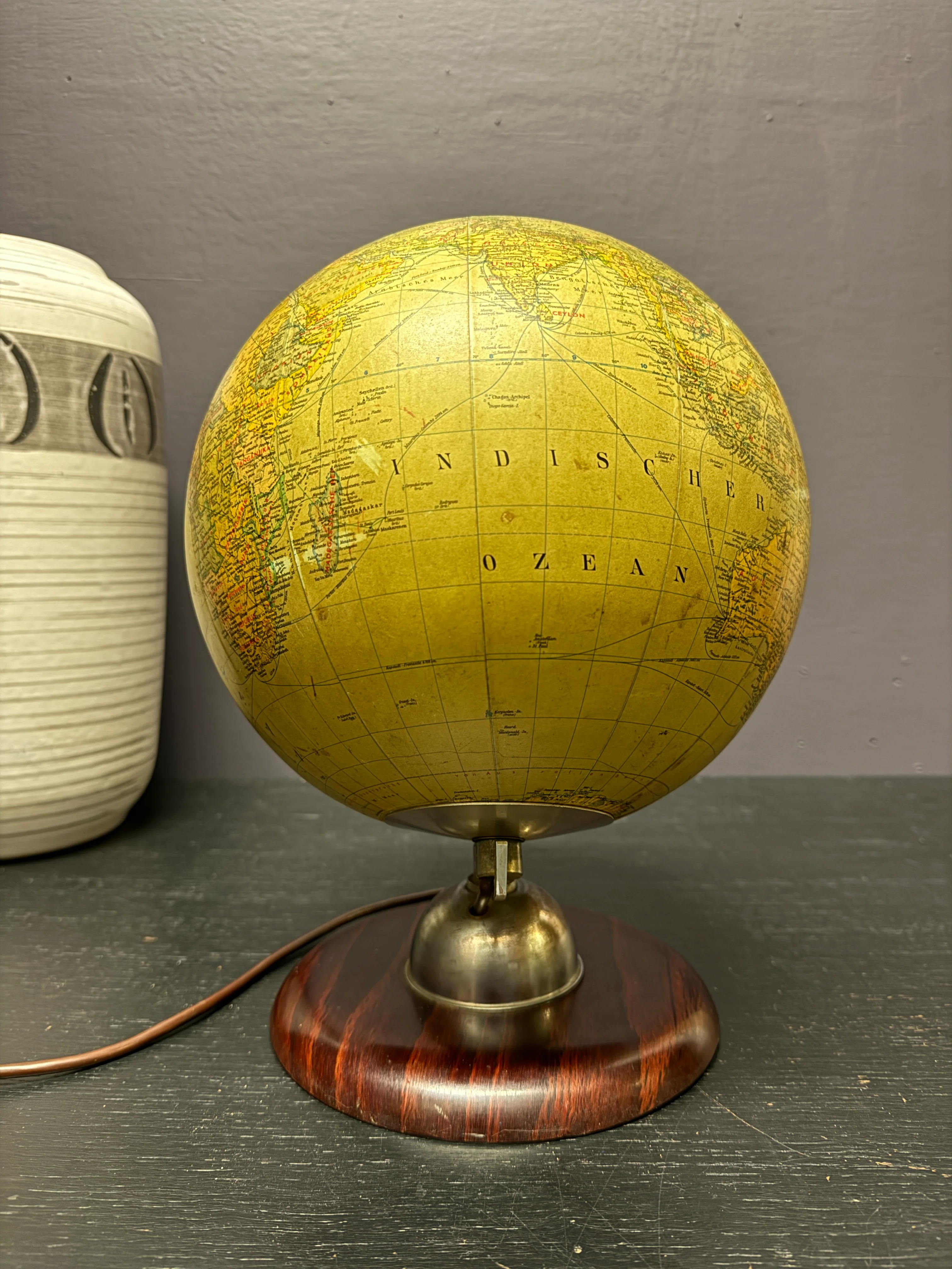 Vintage 1960s German Glass Globe Lamp By JRO Globus Munchen - Image 3