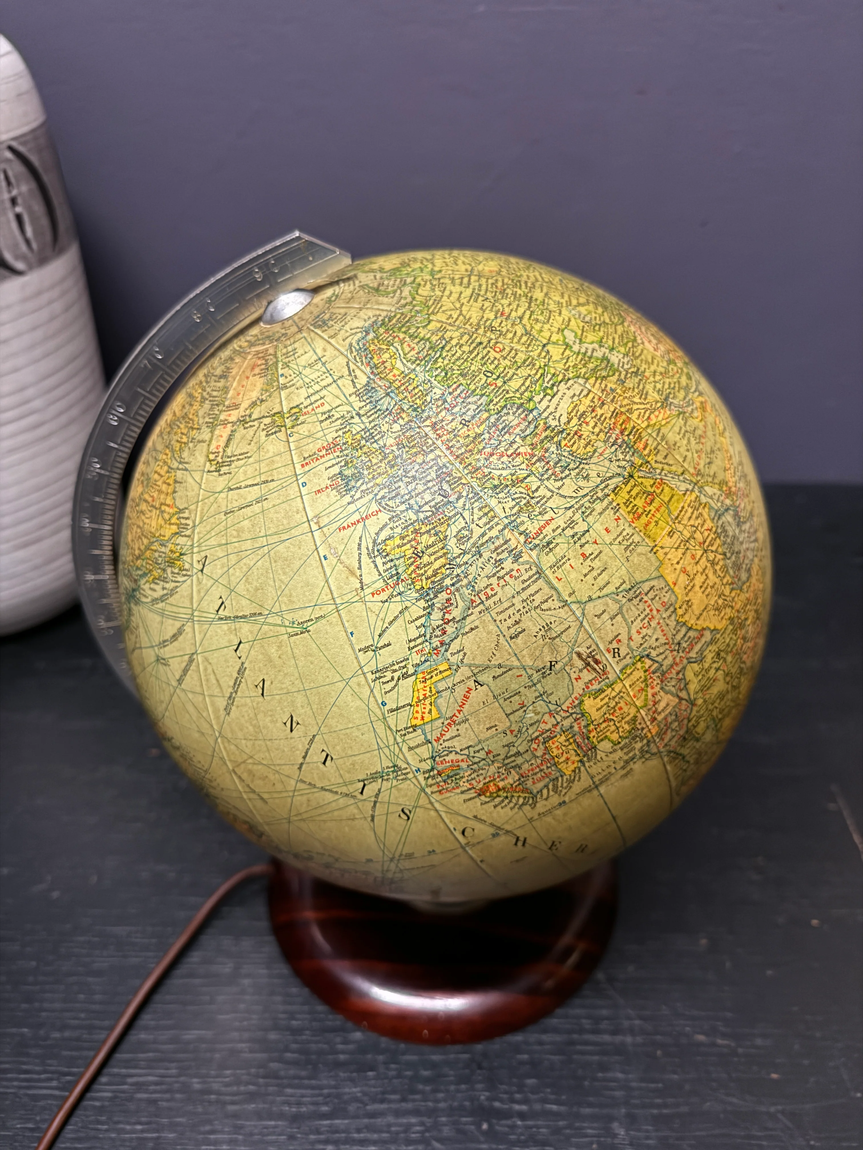 Vintage 1960s German Glass Globe Lamp By JRO Globus Munchen - Image 4