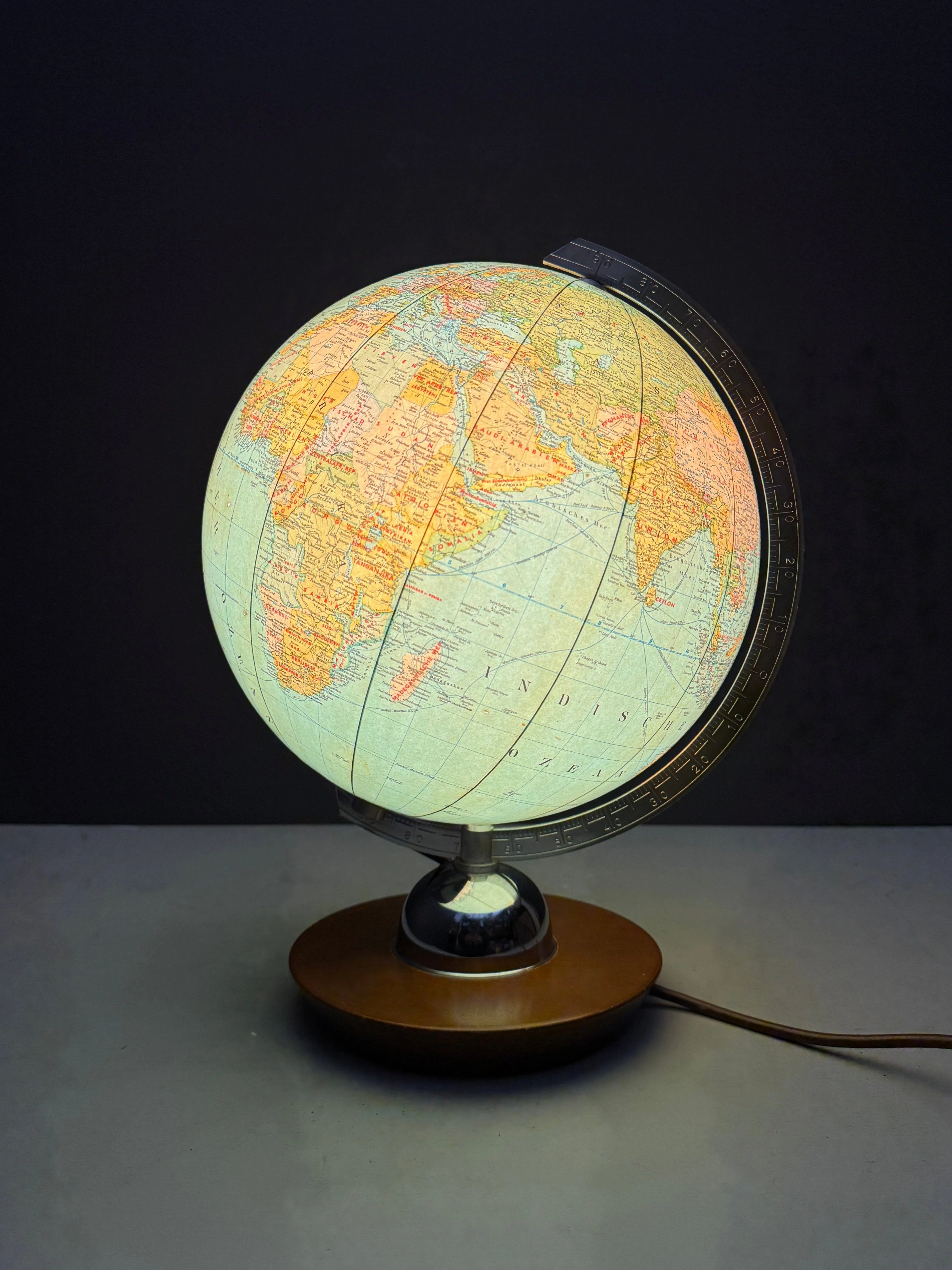 Vintage 1960s German Glass Globe Lamp By JRO Globus Munchen - Image 2