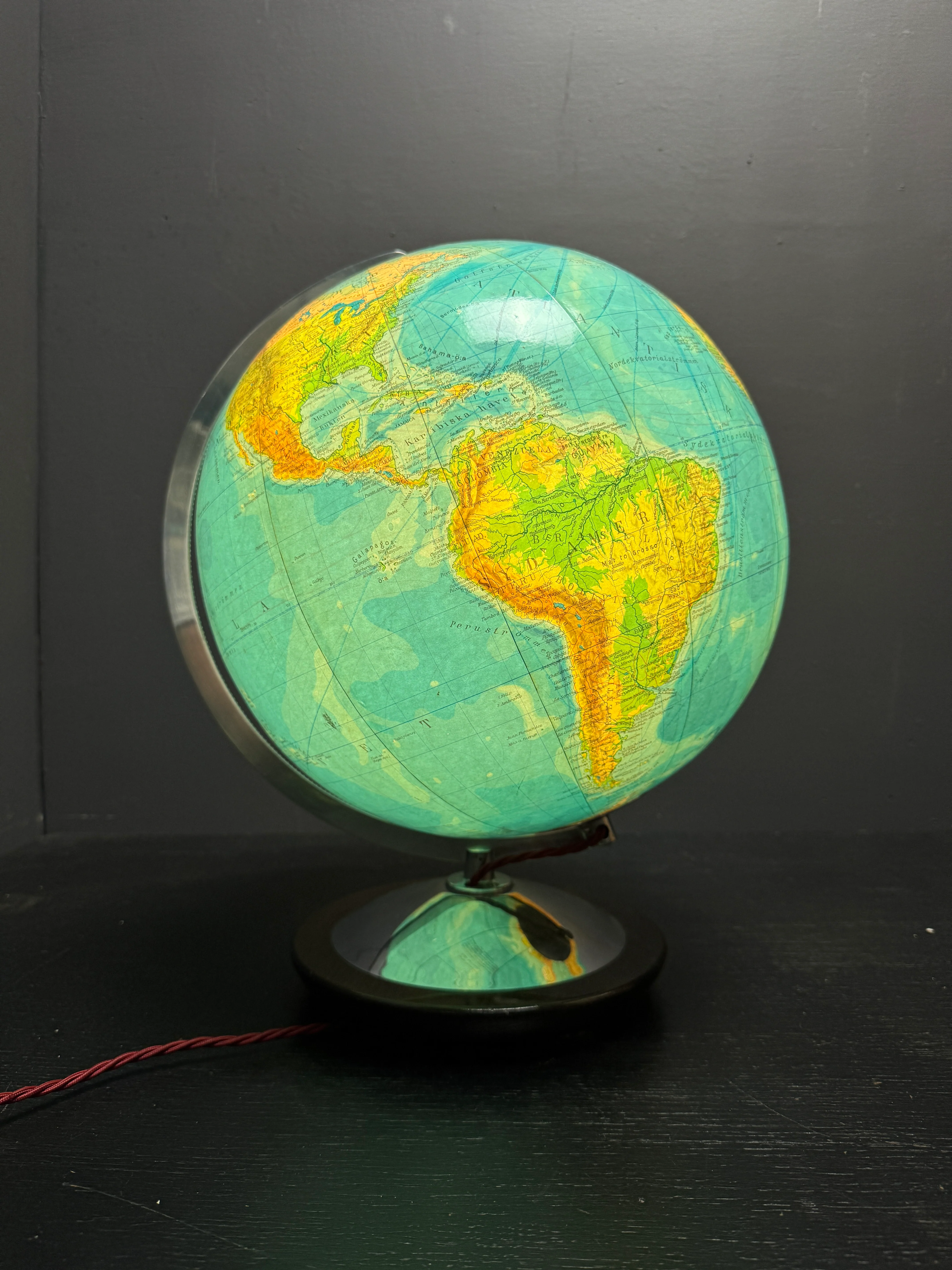 Vintage 1960s Swedish Columbus Duo Glass Globe Lamp - Image 7