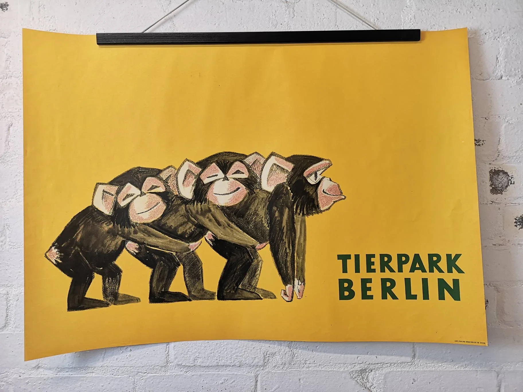 Vintage 1970s Tierpark Berlin Original Zoo Poster Advertising Of Baby Chimpanzees - Image 2